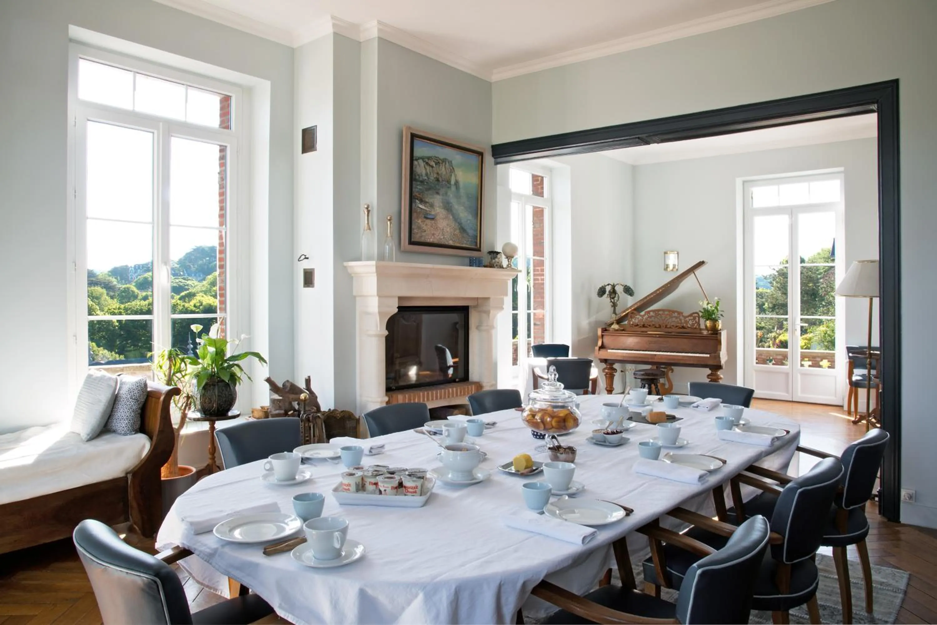 Breakfast in Castel De La Terrasse