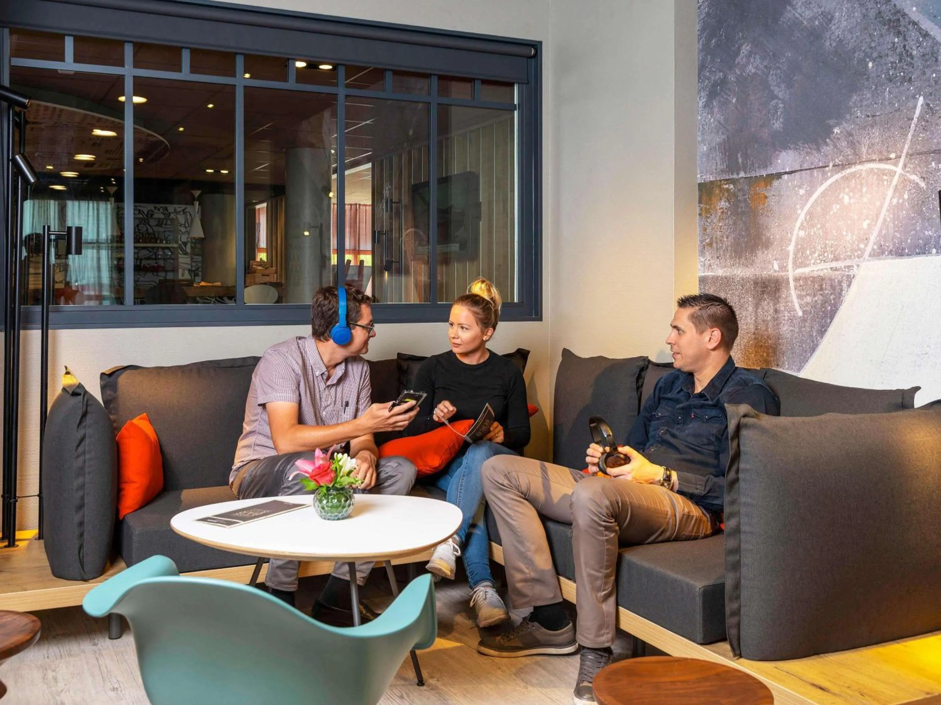 Restaurant/places to eat in ibis Le Havre Centre