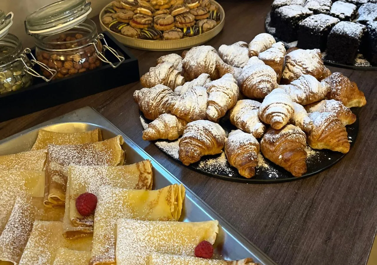 Restaurant/places to eat in Hotel Imperiale