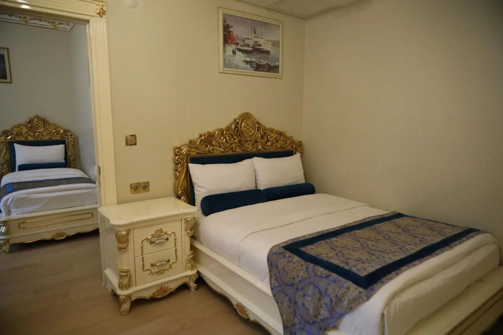 Bedroom, Bed in İstasyon Hotel