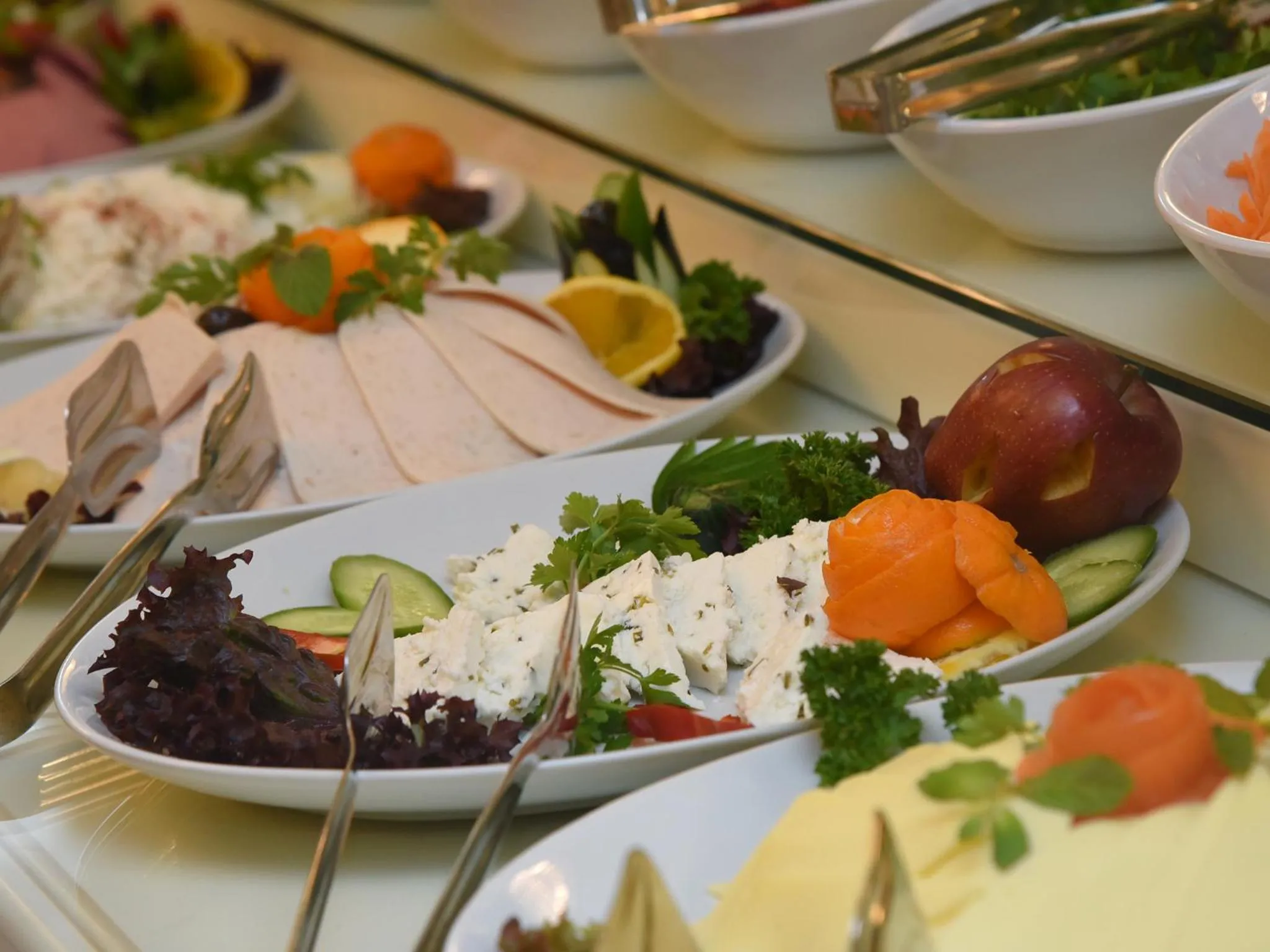 Buffet breakfast in İstasyon Hotel