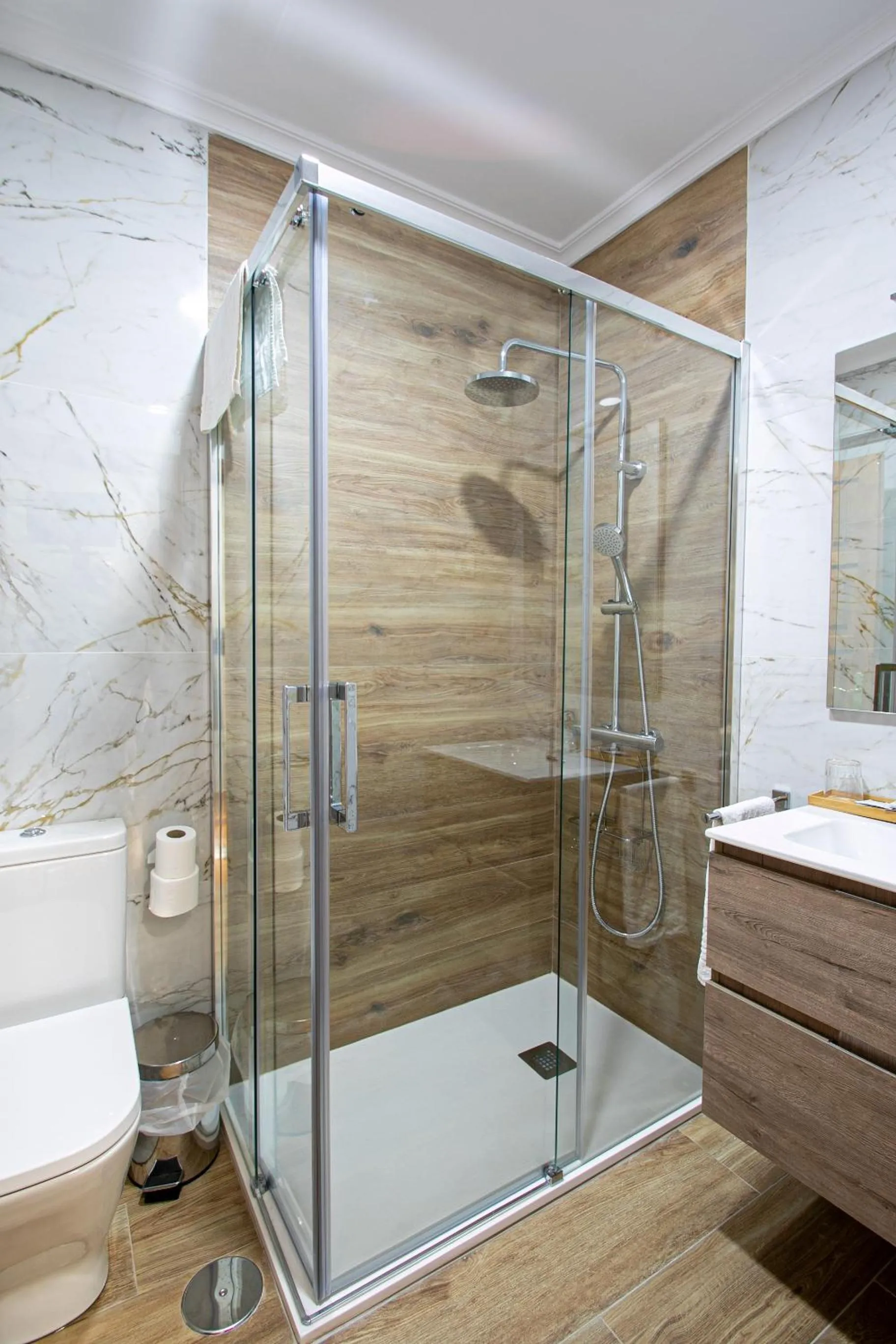 Shower in La Casona de Rey