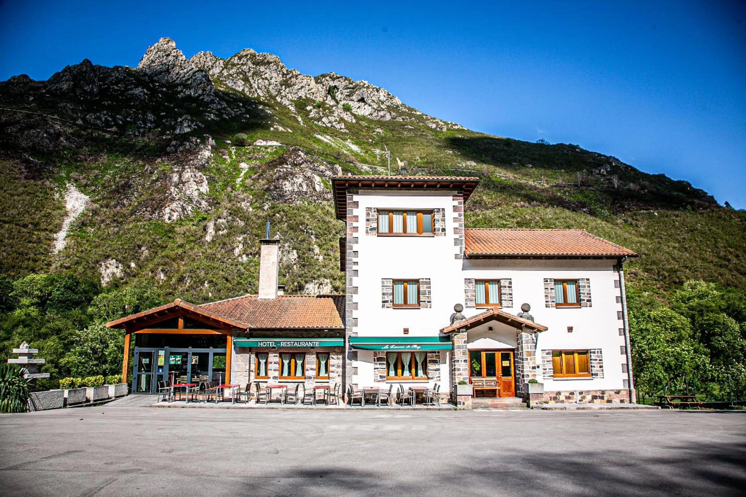 Property building in La Casona de Rey