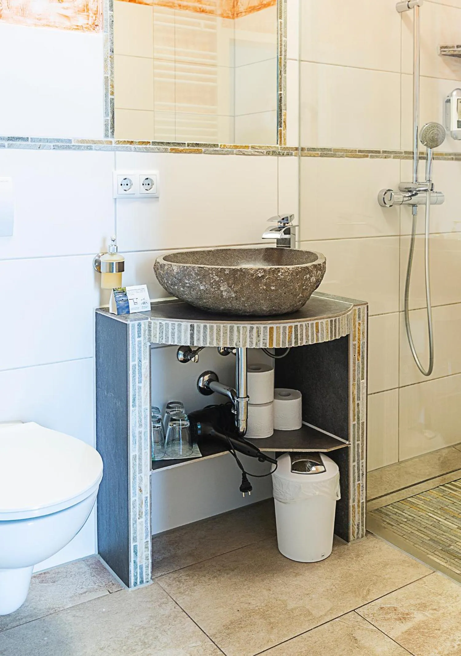 Bathroom in Hotel Restaurant Mühlenhof Bosse