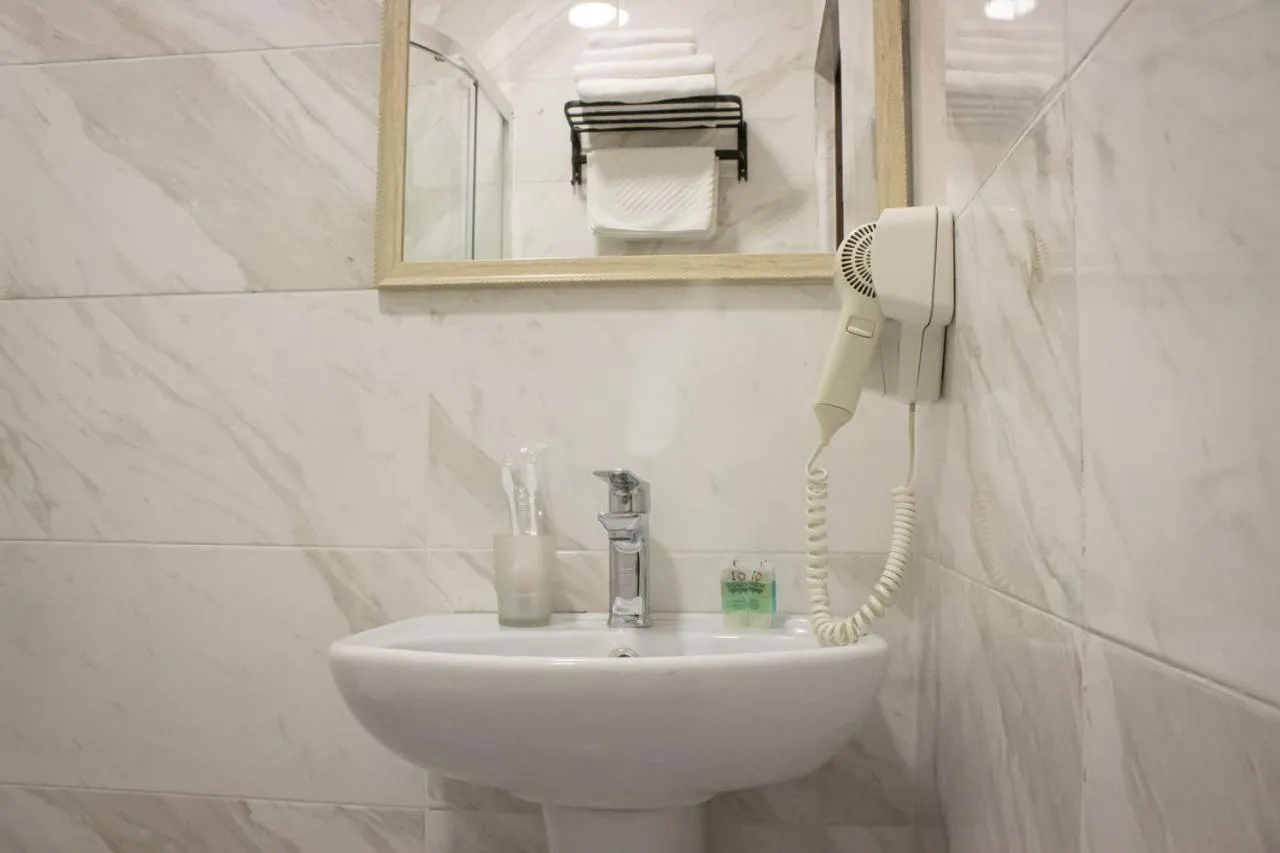 Bathroom in Silk Way