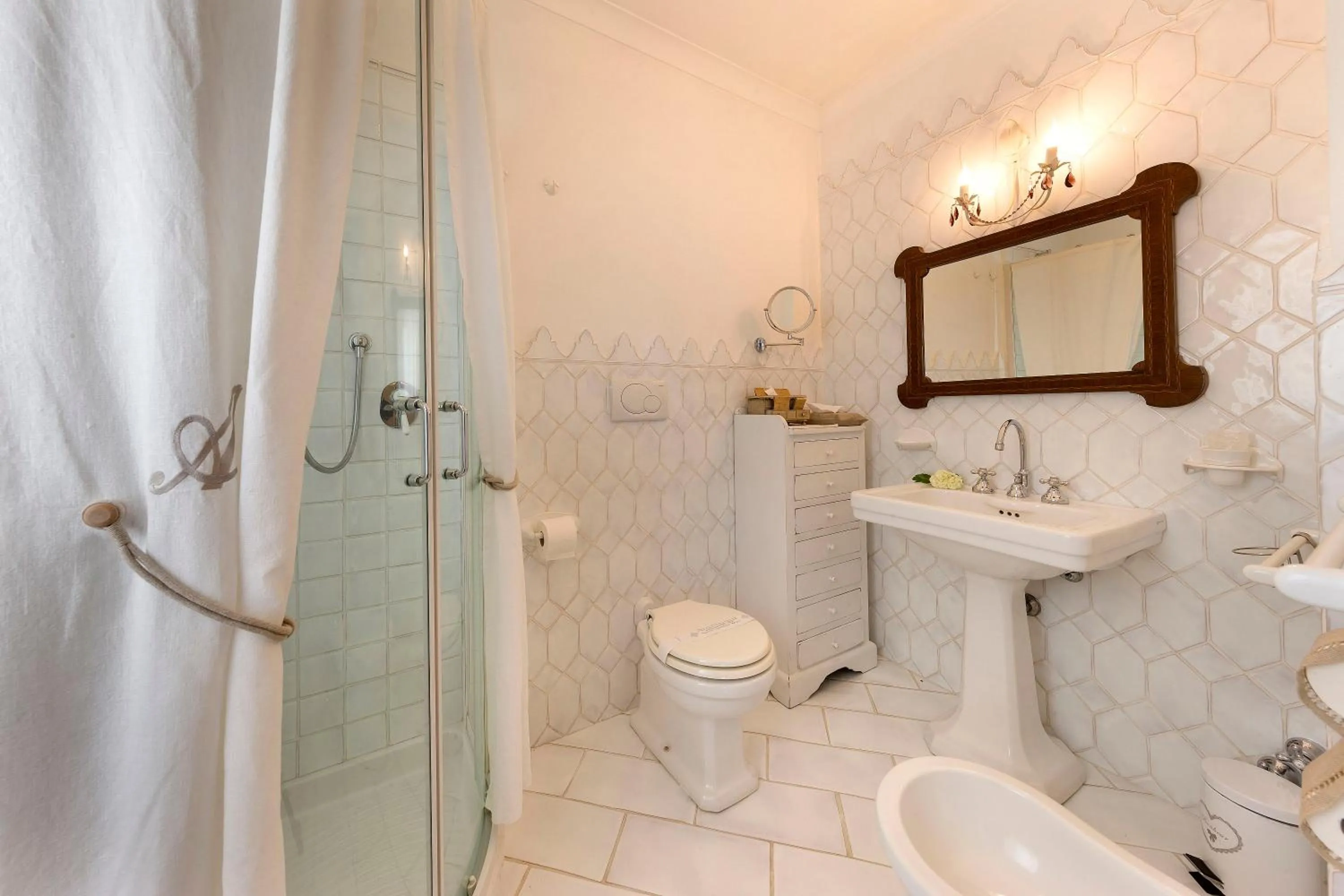 Shower in Villa Annabelle