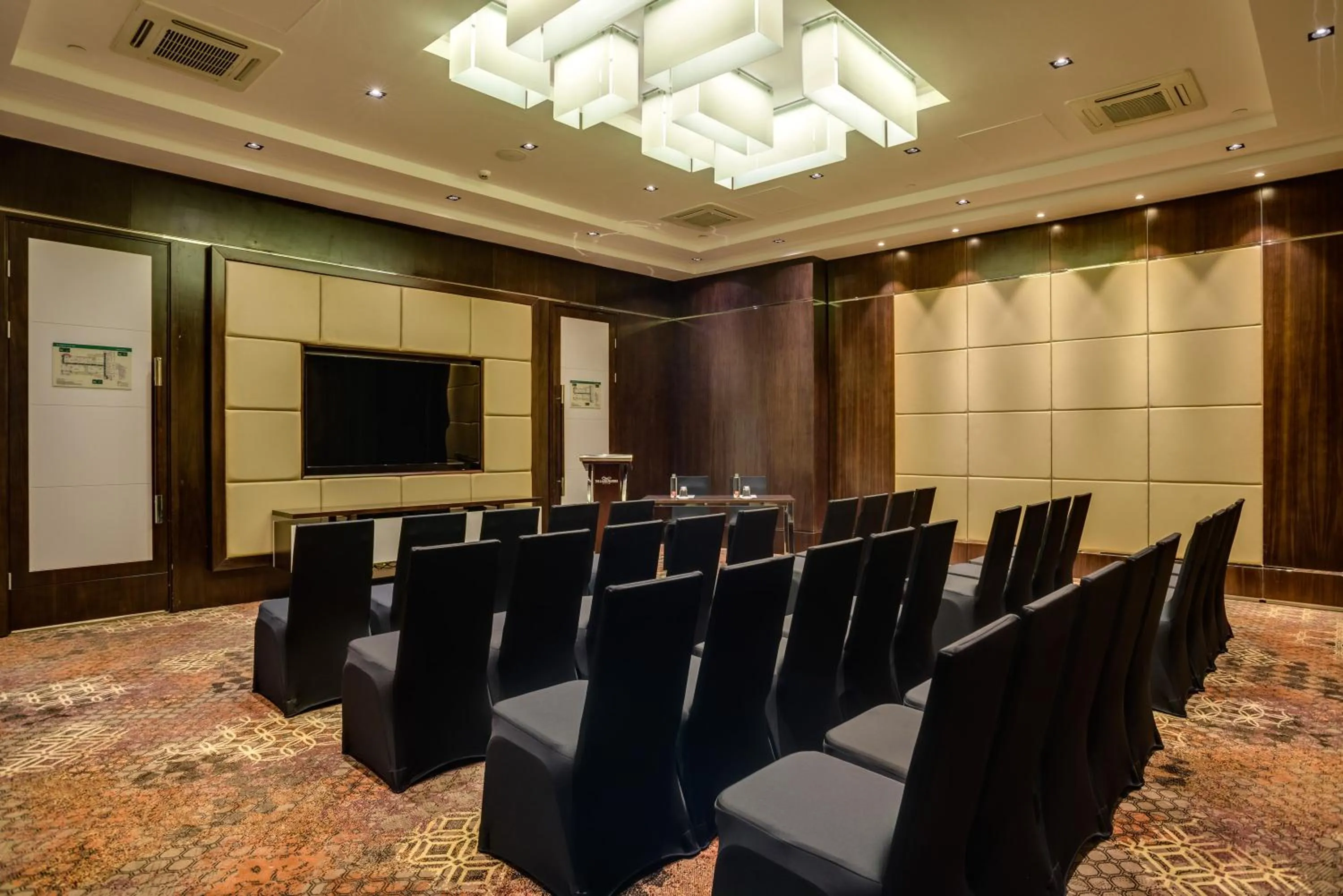 Meeting/conference room in Crowne Plaza Nairobi Airport by IHG