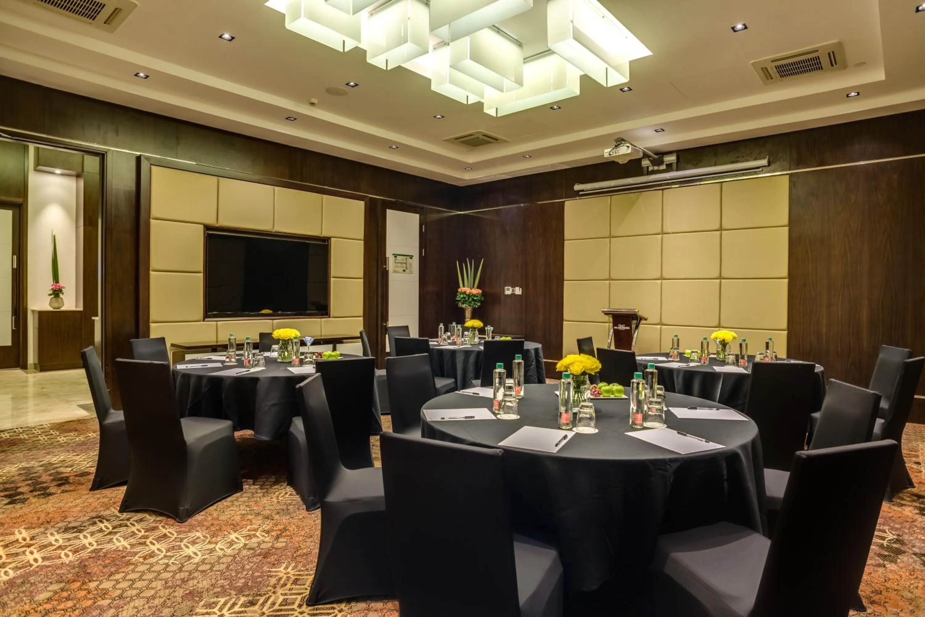 Banquet/Function facilities in Crowne Plaza Nairobi Airport by IHG