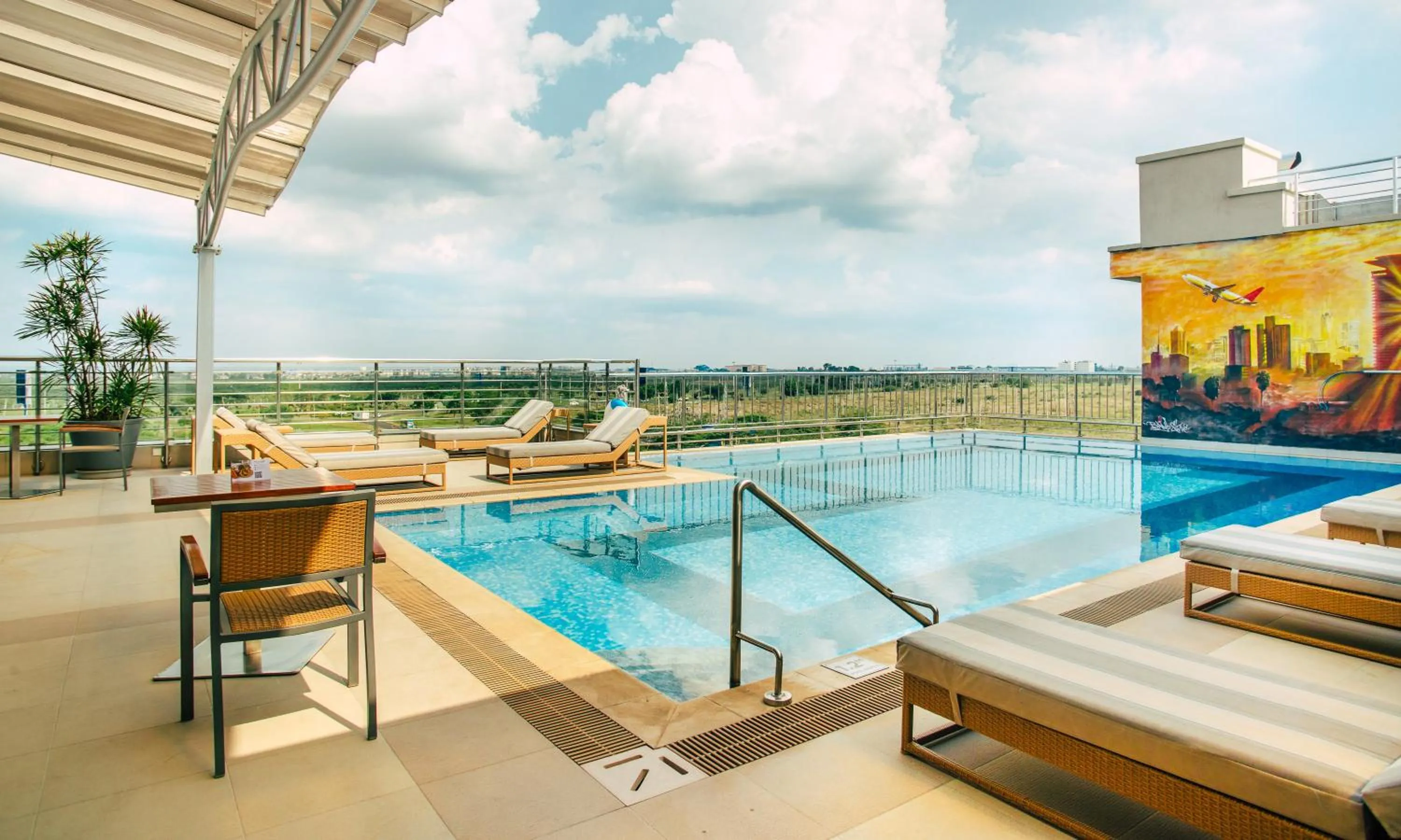 Swimming pool in Crowne Plaza Nairobi Airport by IHG