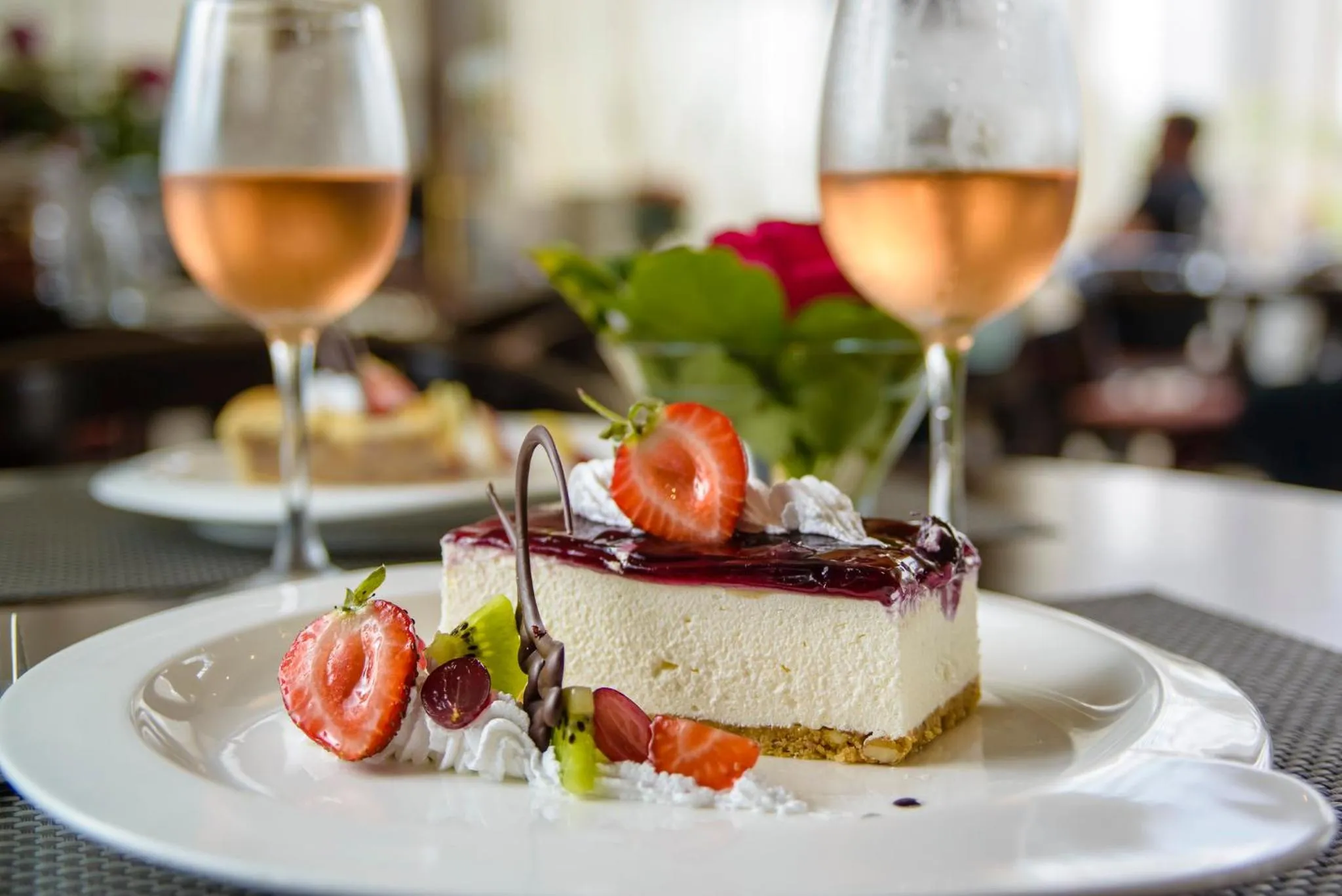 Restaurant/places to eat in Crowne Plaza Nairobi Airport by IHG