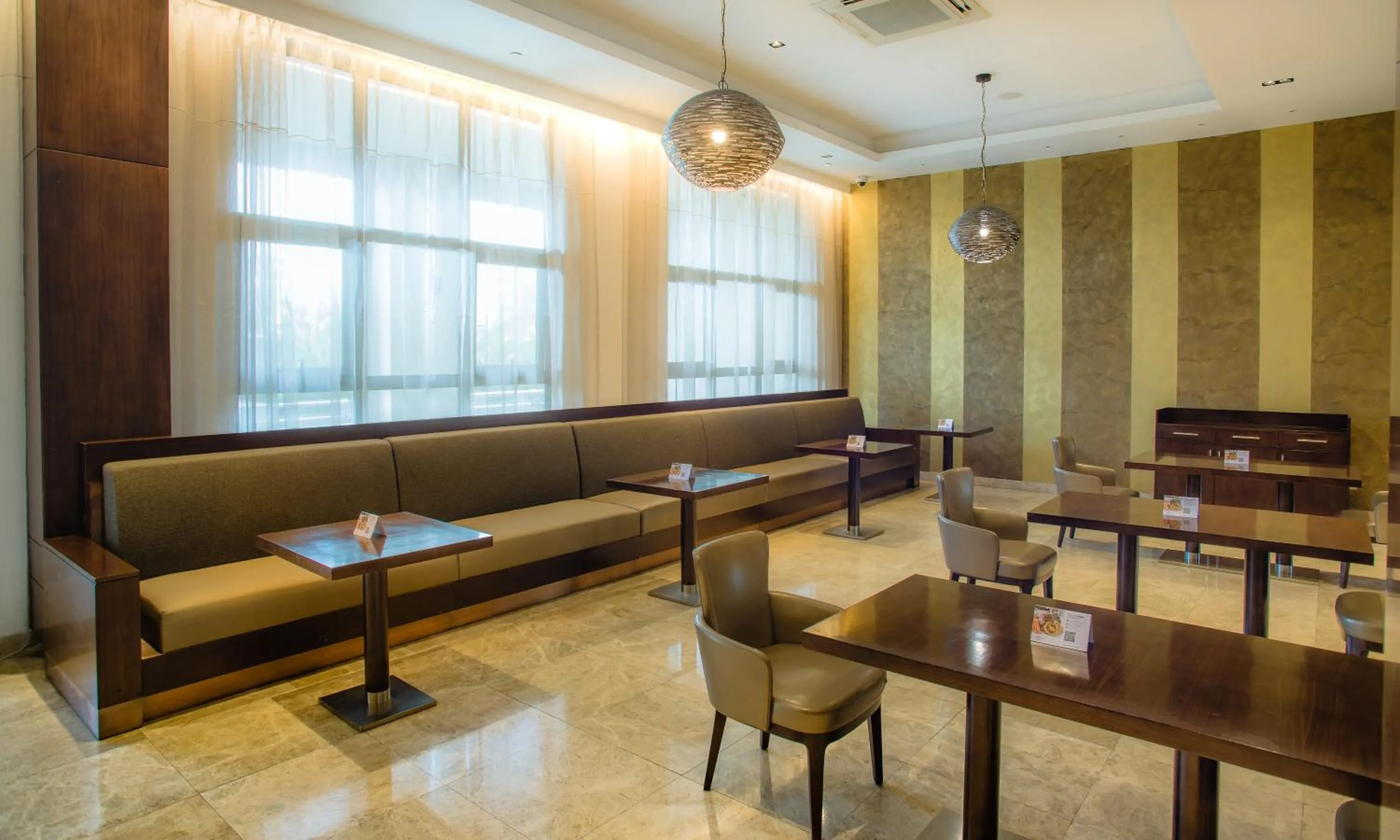 Restaurant/places to eat in Crowne Plaza Nairobi Airport by IHG