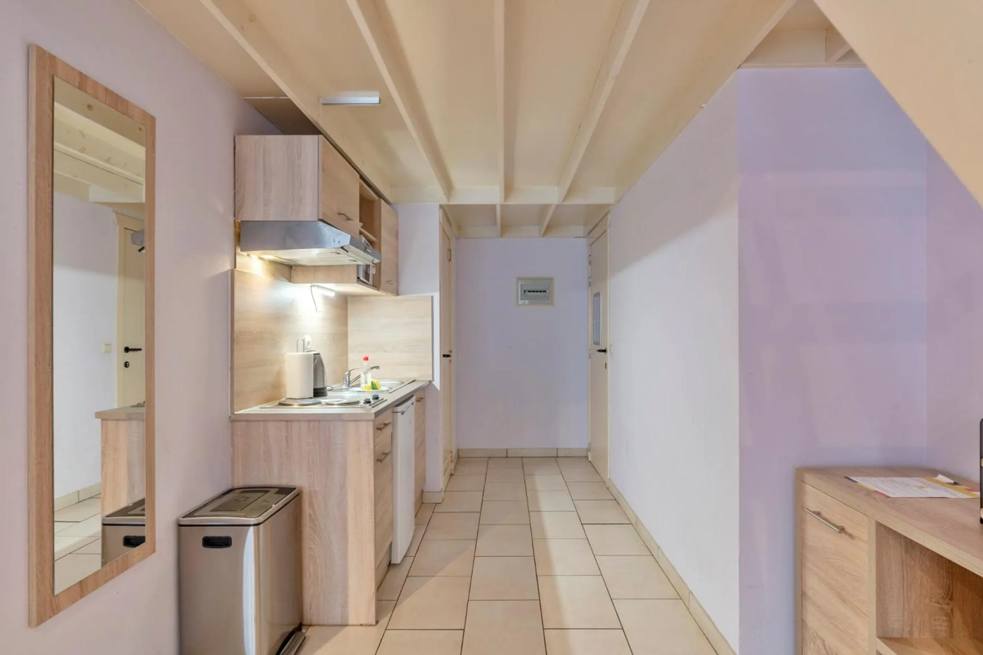 Kitchen or kitchenette in Ambassador Suites Leuven