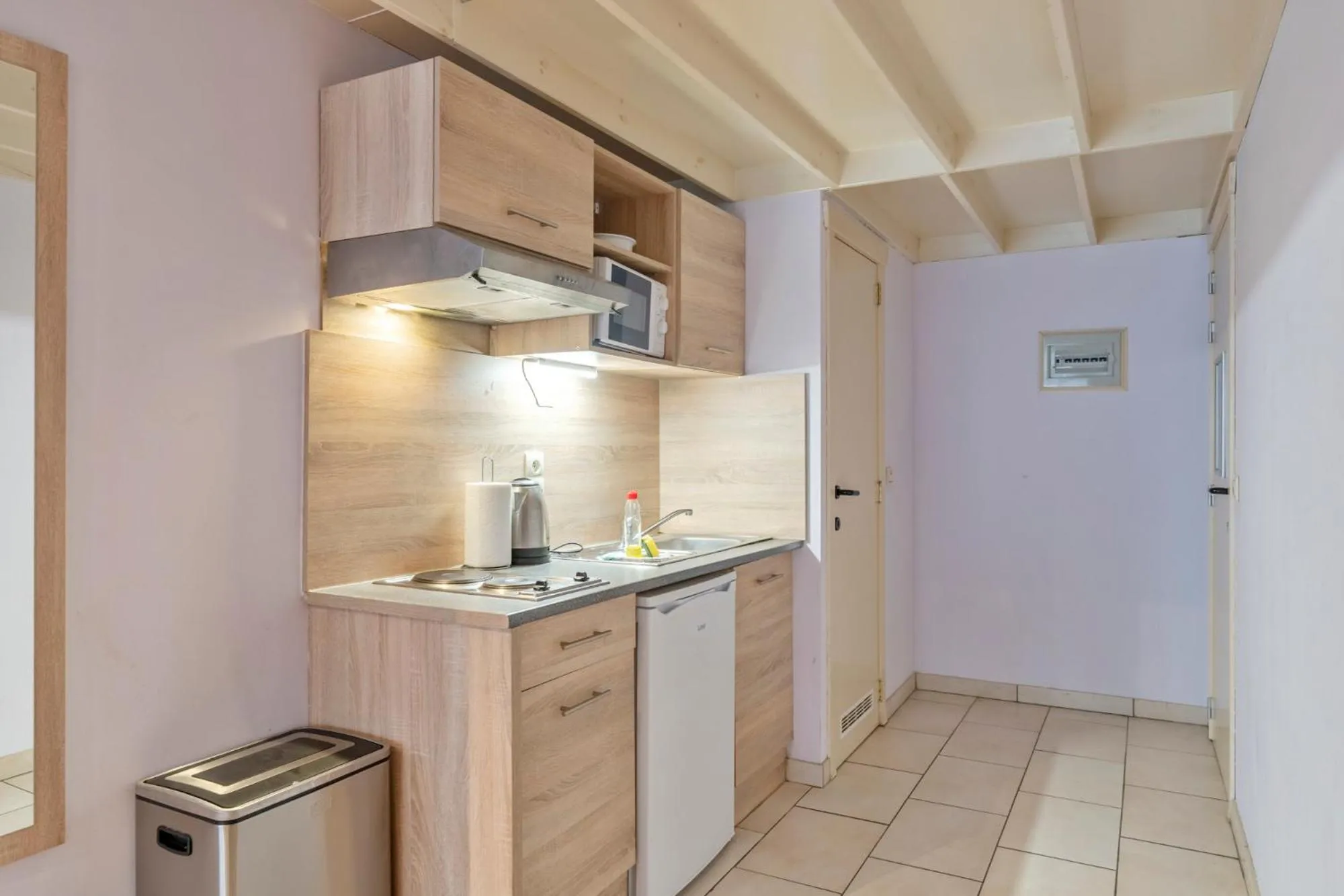 Kitchen or kitchenette in Ambassador Suites Leuven