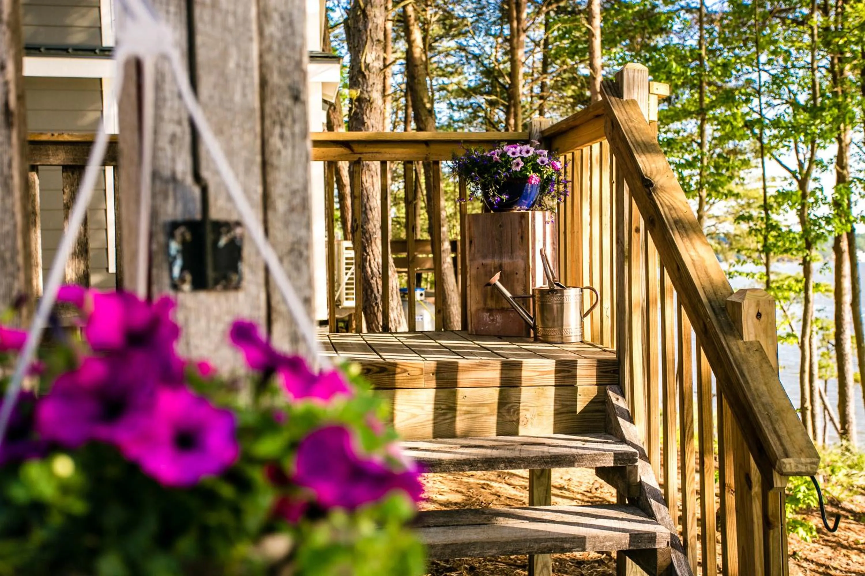 Facade/entrance in Long Cove Resort and Marina