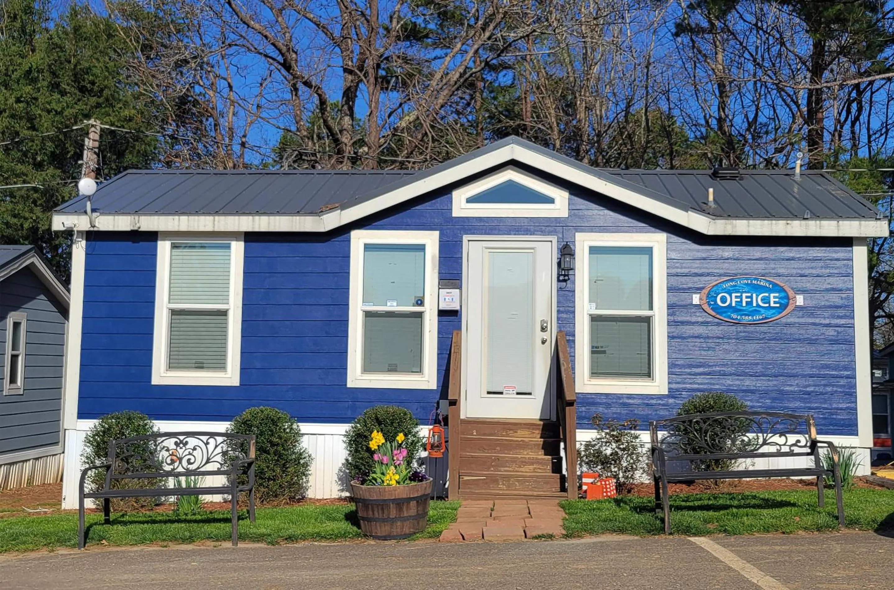 Property building in Long Cove Resort and Marina