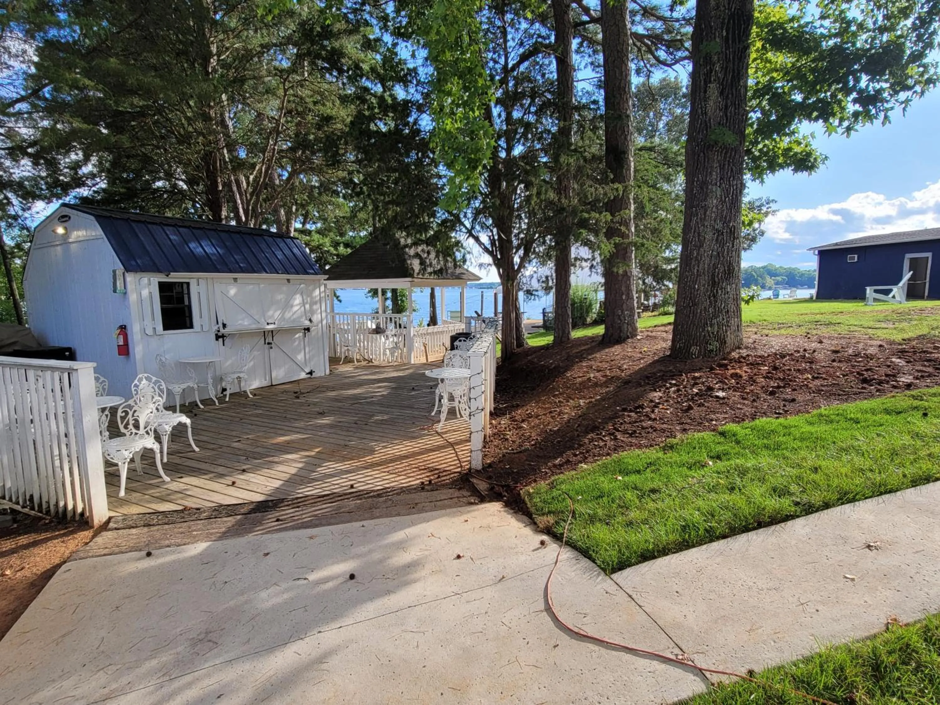 Property building in Long Cove Resort and Marina