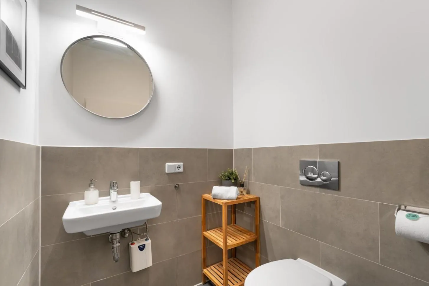 Toilet in BENSIMON apartments Mitte - Moabit