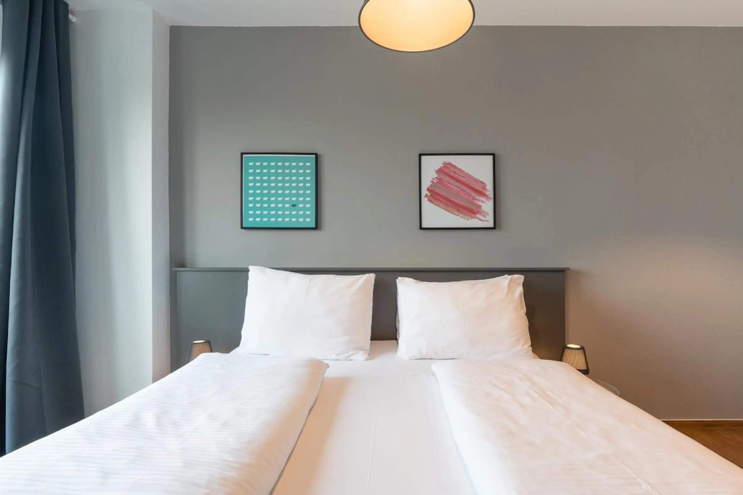 Bedroom, Bed in BENSIMON apartments Mitte - Moabit