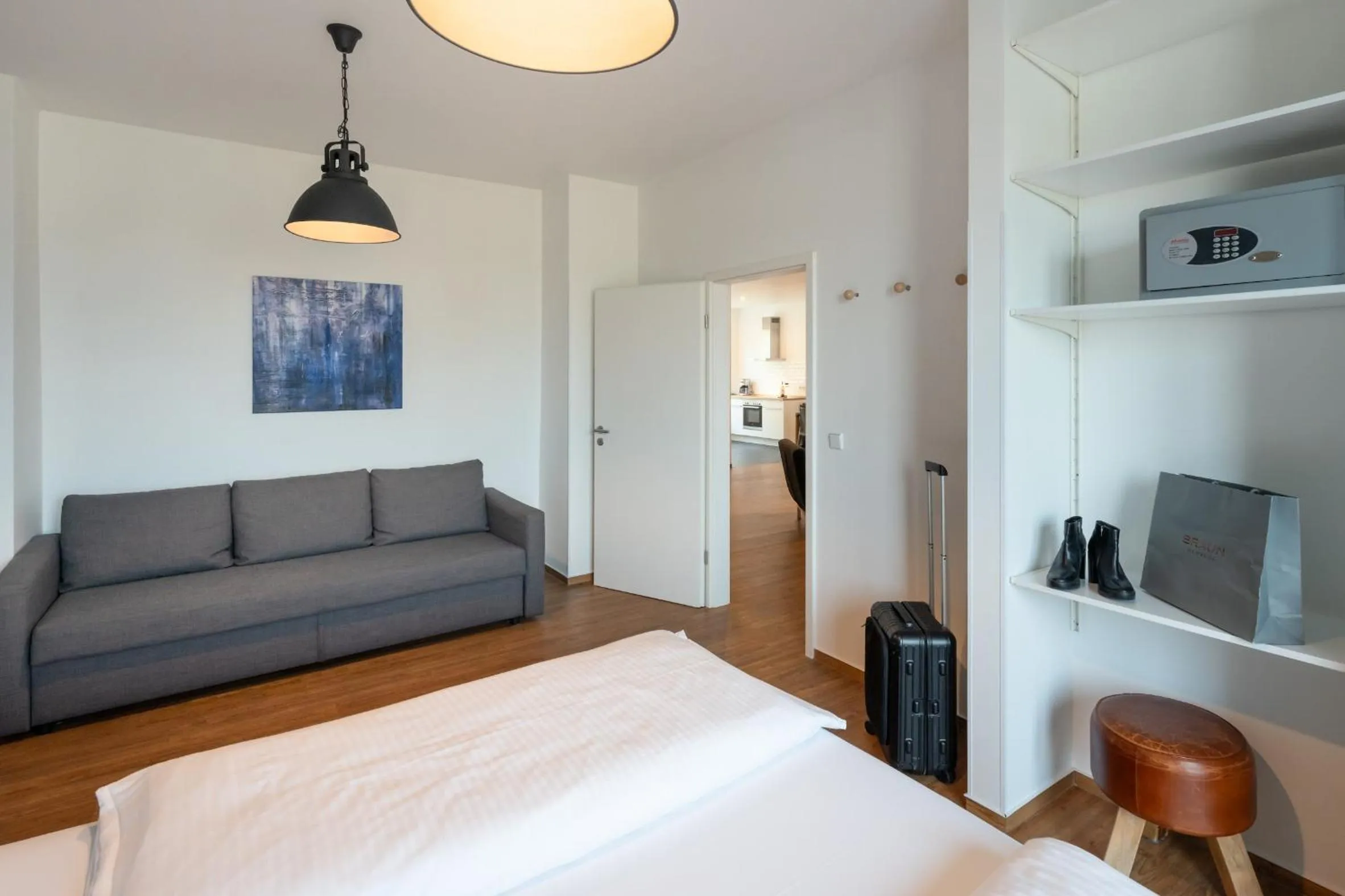 Bedroom, Bed in BENSIMON apartments Mitte - Moabit