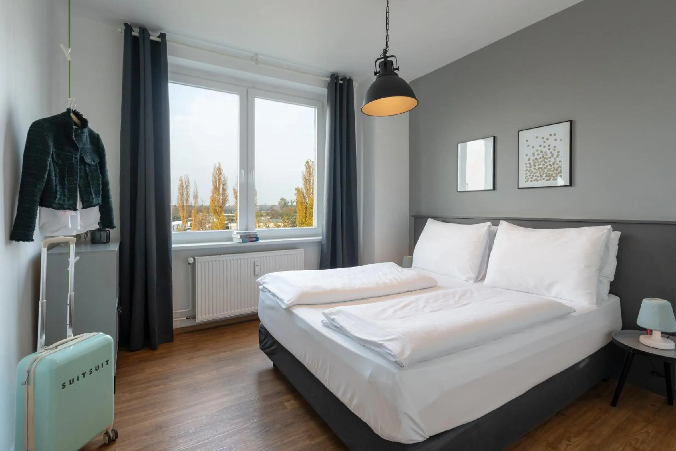 Bedroom, Bed in BENSIMON apartments Mitte - Moabit