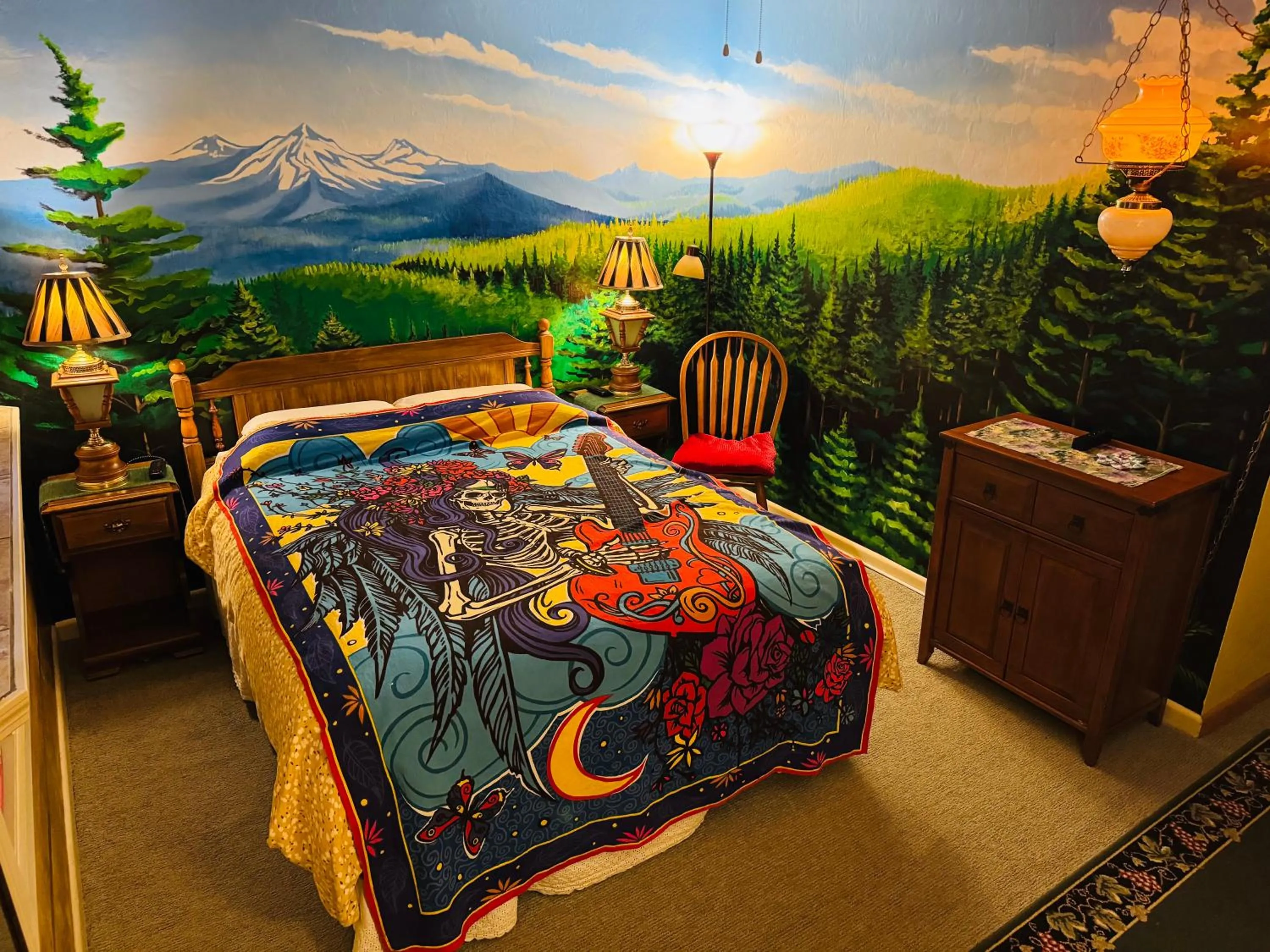 Bed in Itty Bitty Inn