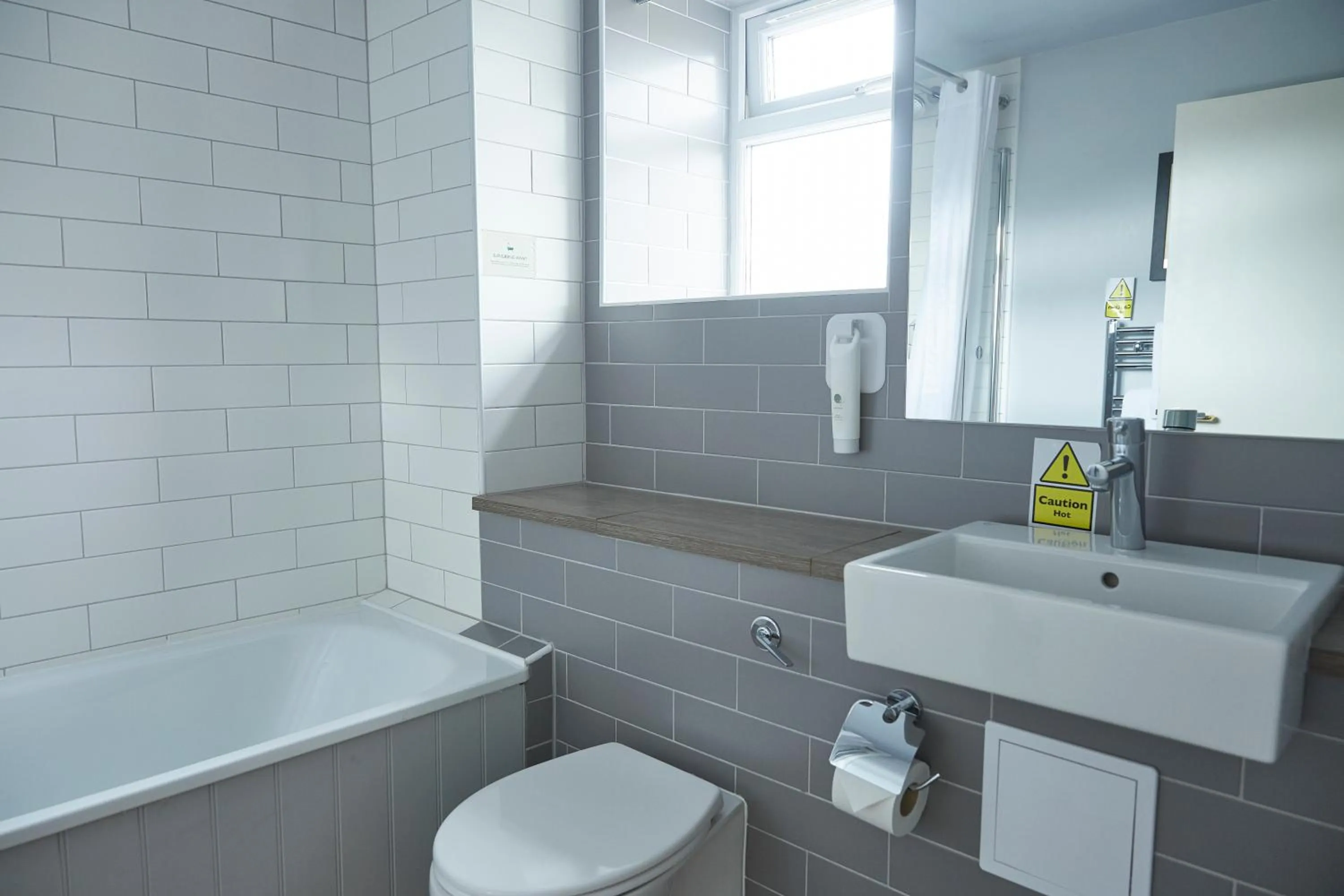 Bathroom in Fishermans Tavern