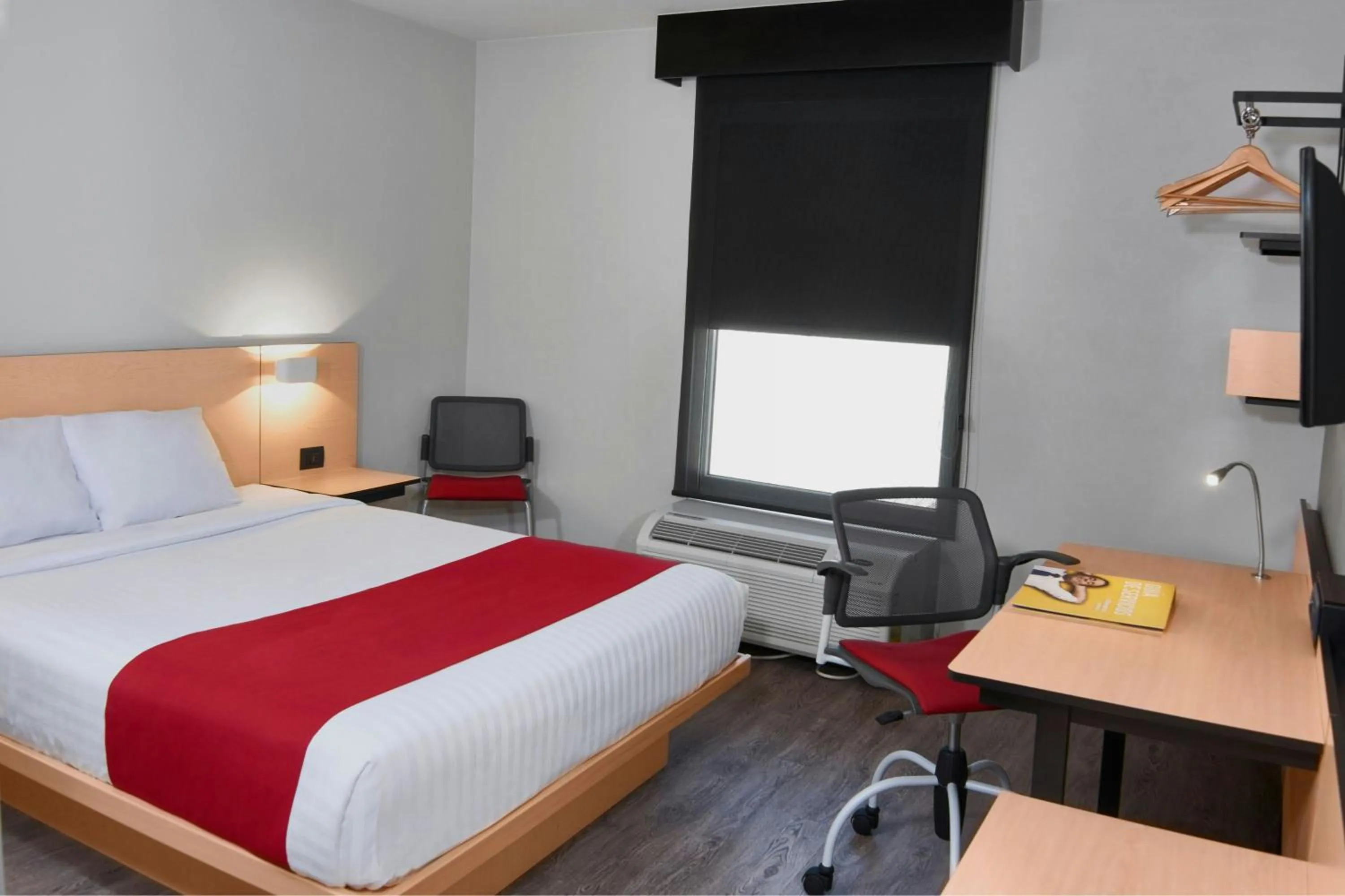 Bedroom, Bed in City Express by Marriott Celaya Galerias