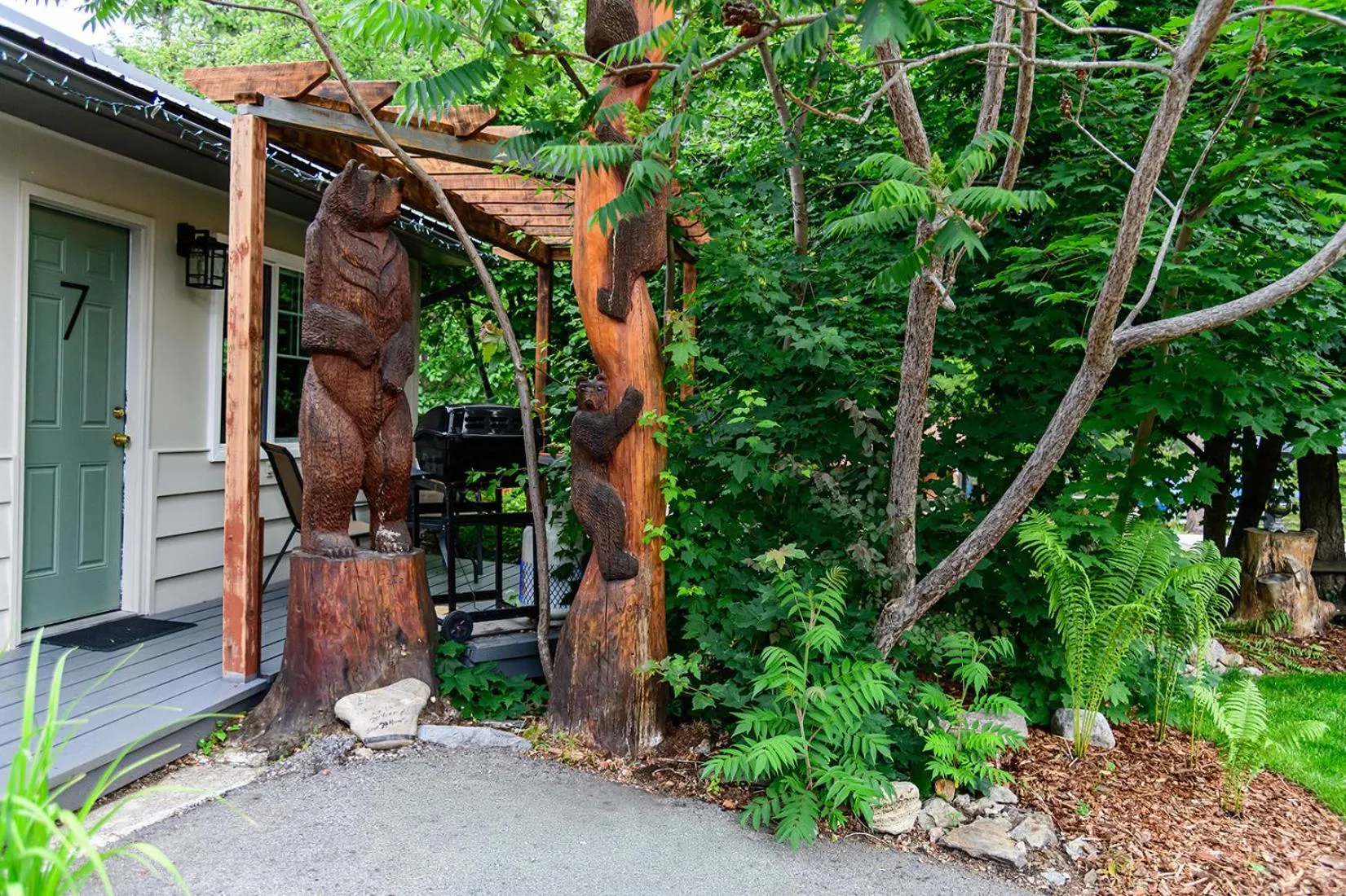 Barefoot Villas and Retreat