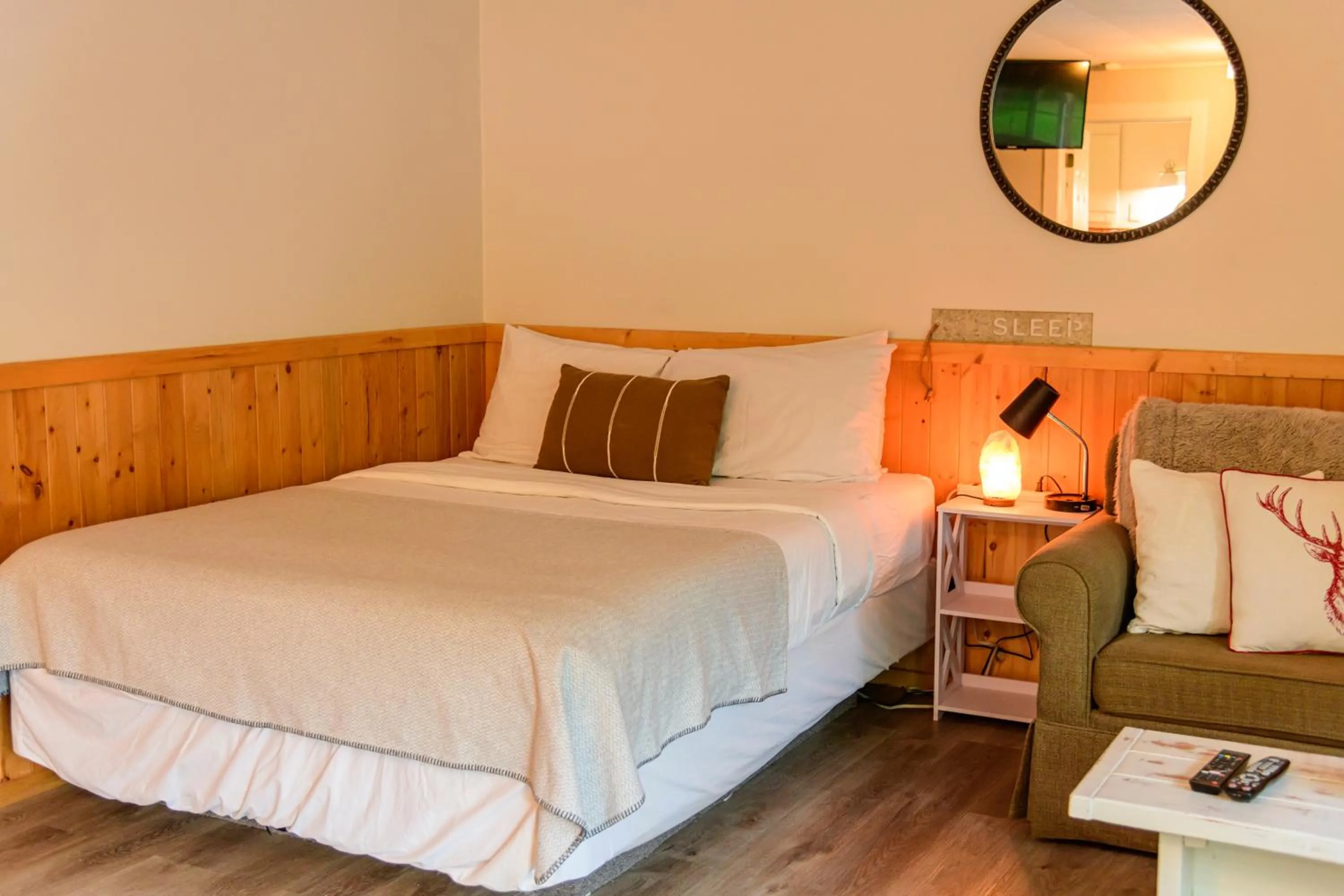 Bed in Barefoot Villas and Retreat