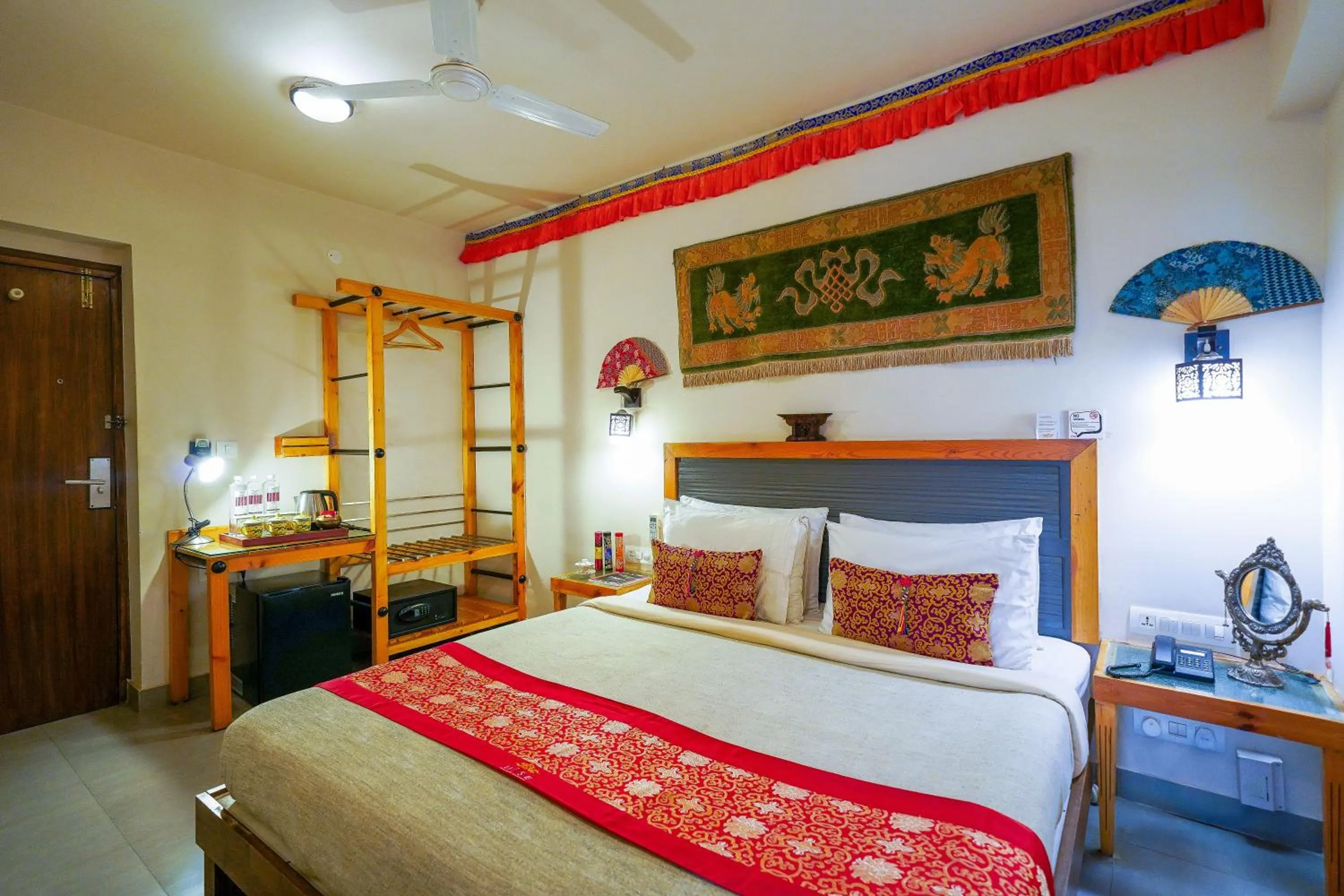 Bed in Open Hotel by Olive - Utse Suites