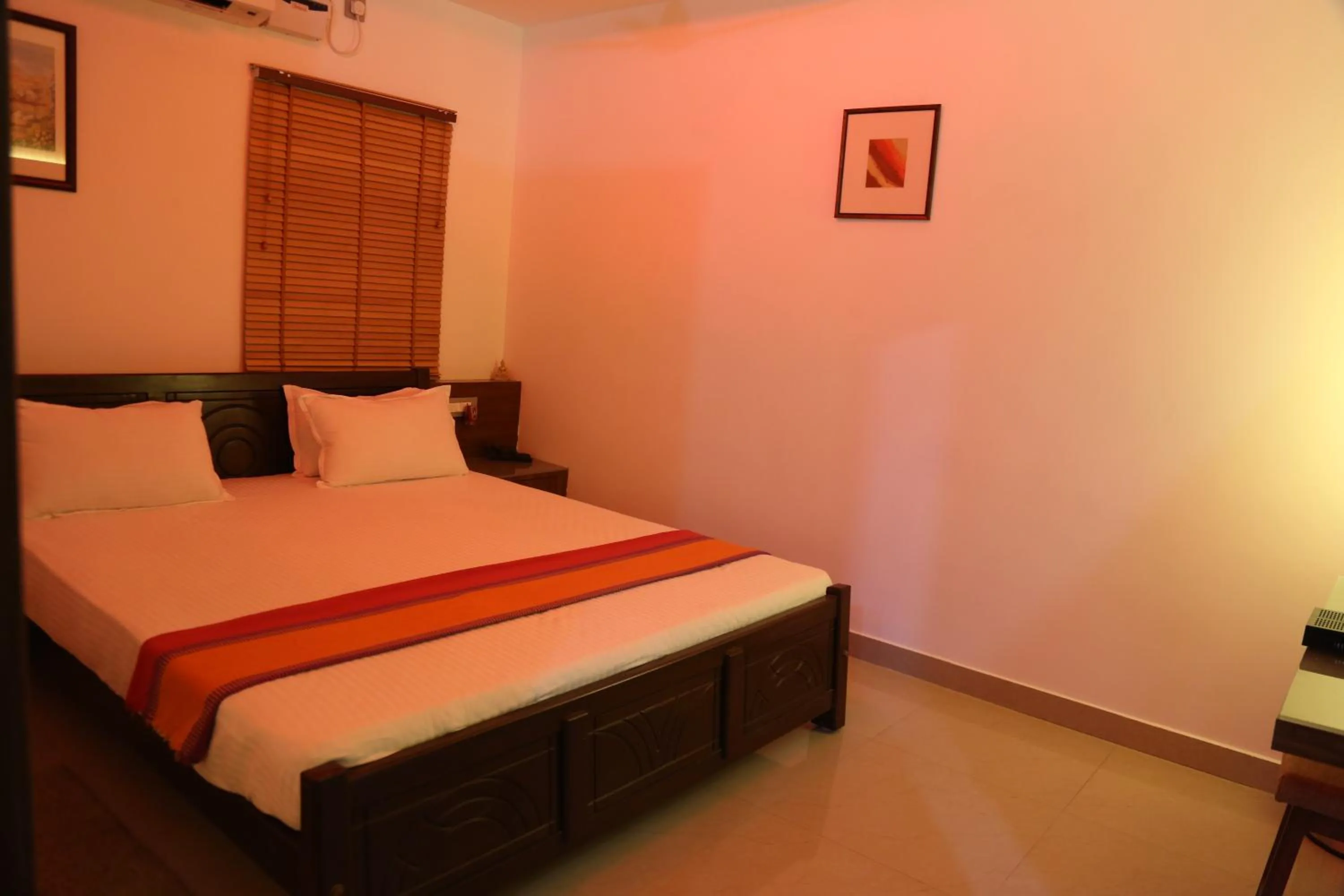 Bed in Hotel Mudra Midtown