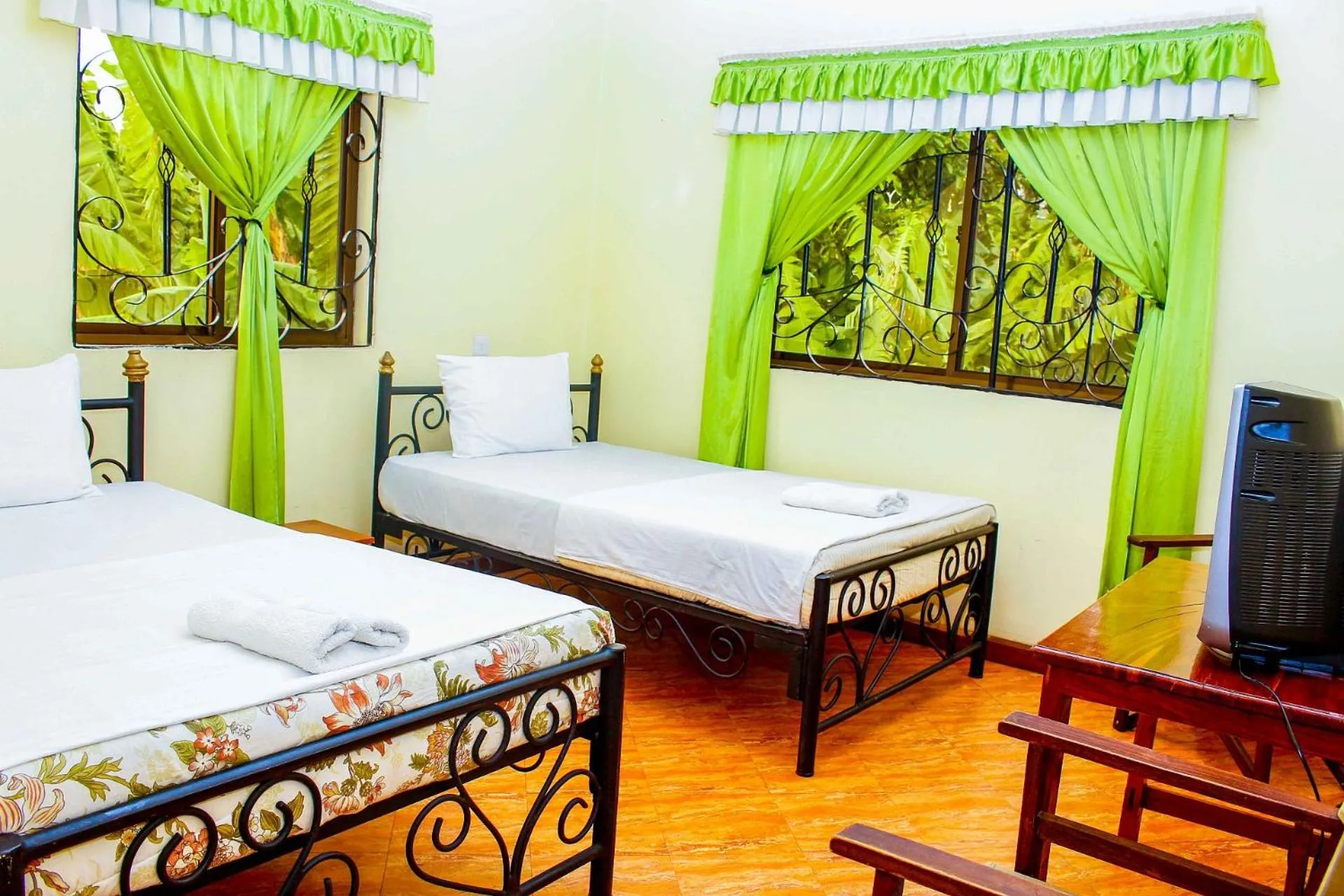 Photo of the whole room, Bed in Bright Star Hotel