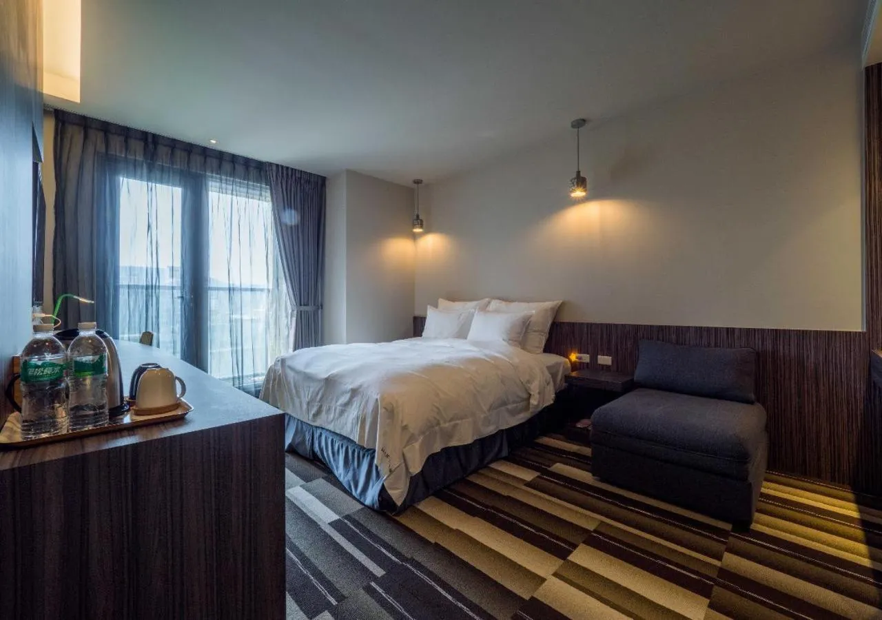 Bedroom, Bed in Watermark Hotel Kaohsiung Main Station