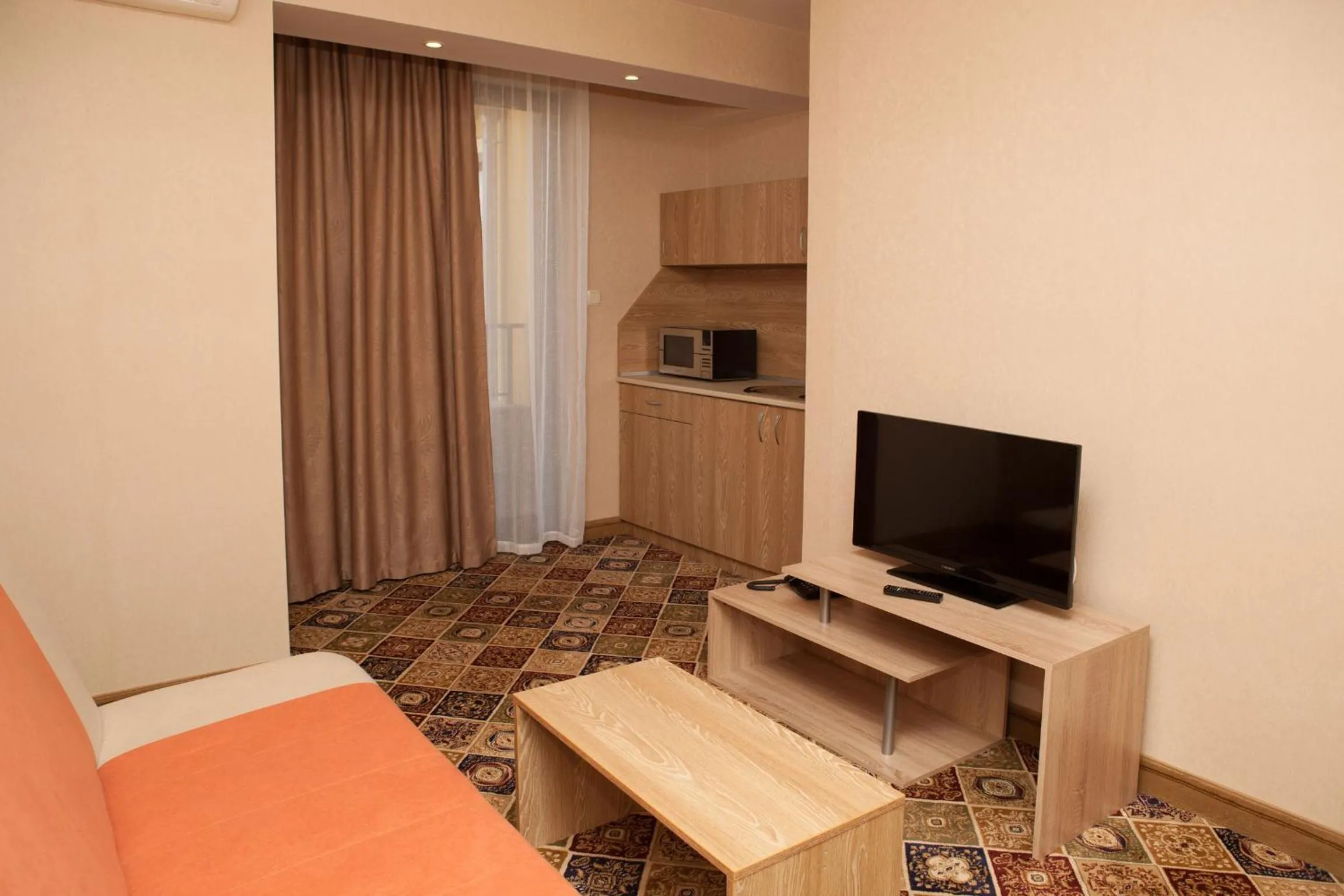 Photo of the whole room in Hotel Motto