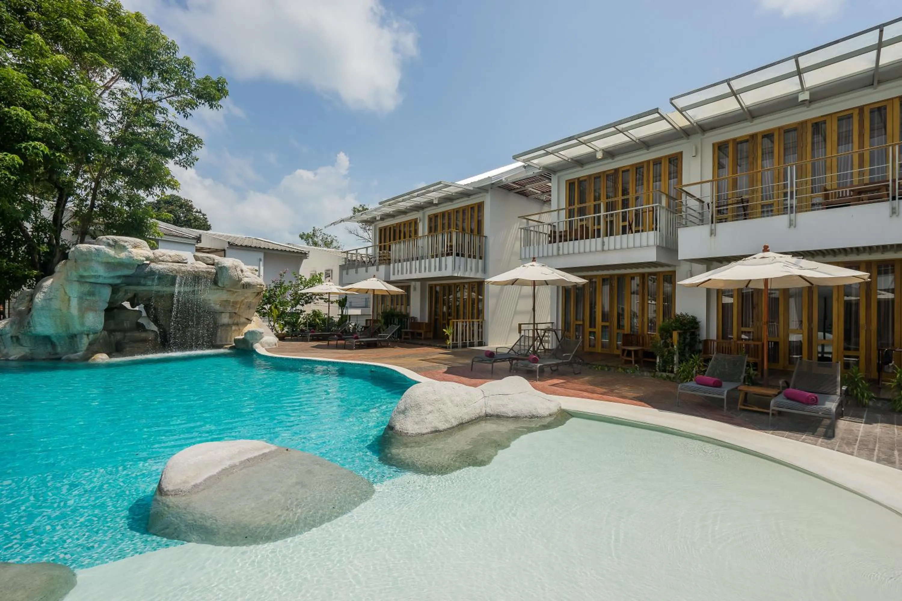 Pool view in White Sand Samui Resort
