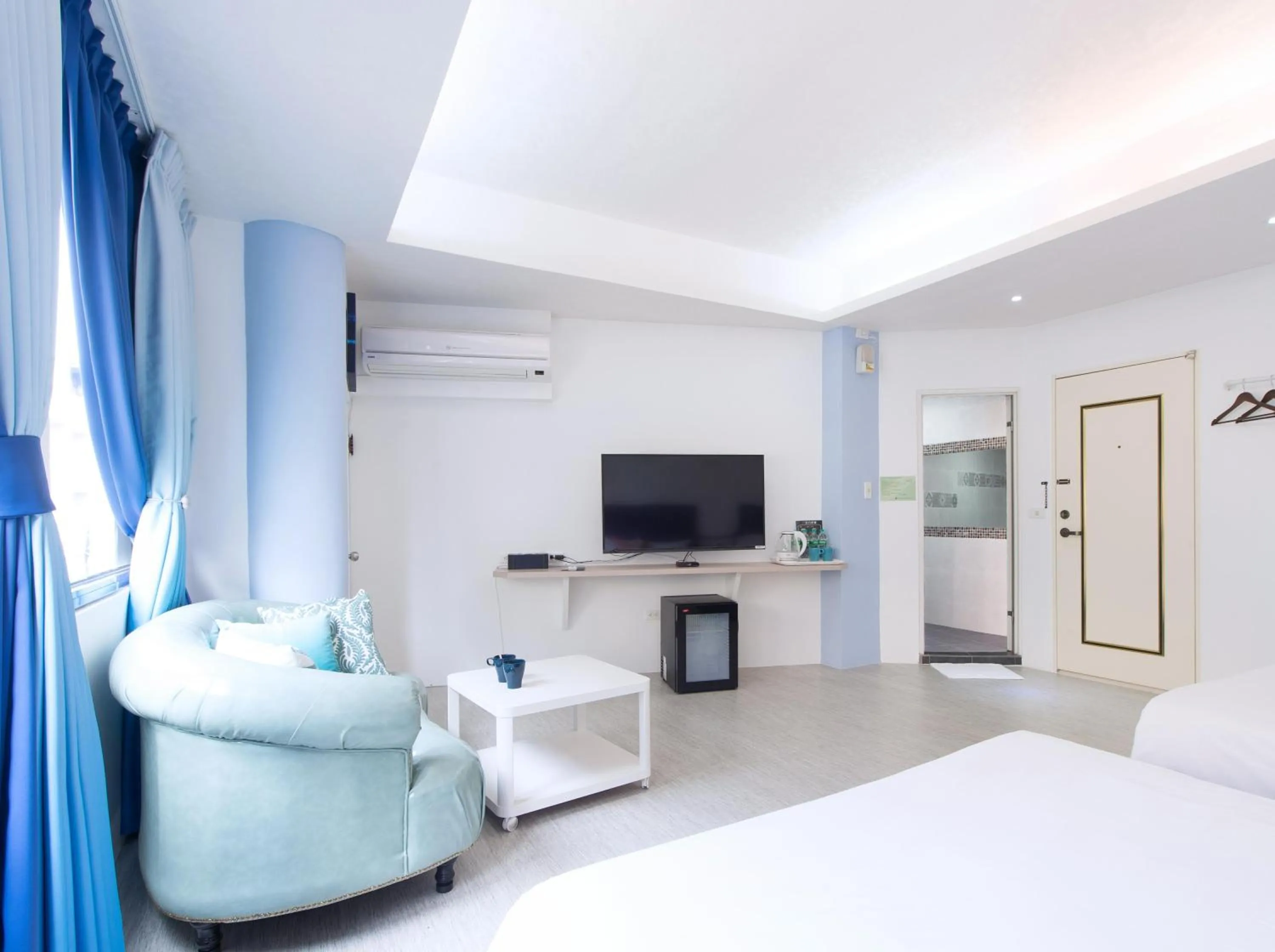 Decorative detail, Bed in Live in the Happiness