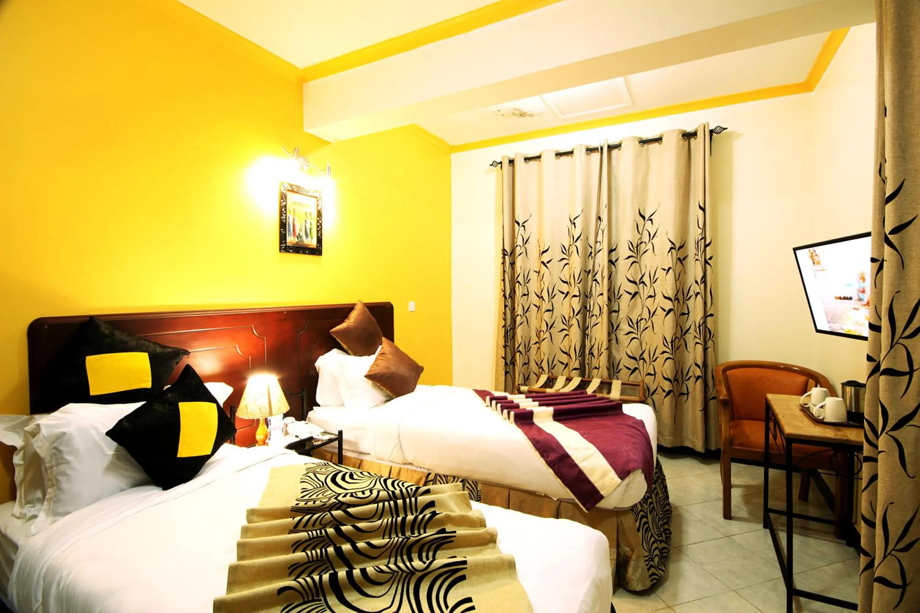 Bedroom in Crest Safari Lodge Bed and Breakfast