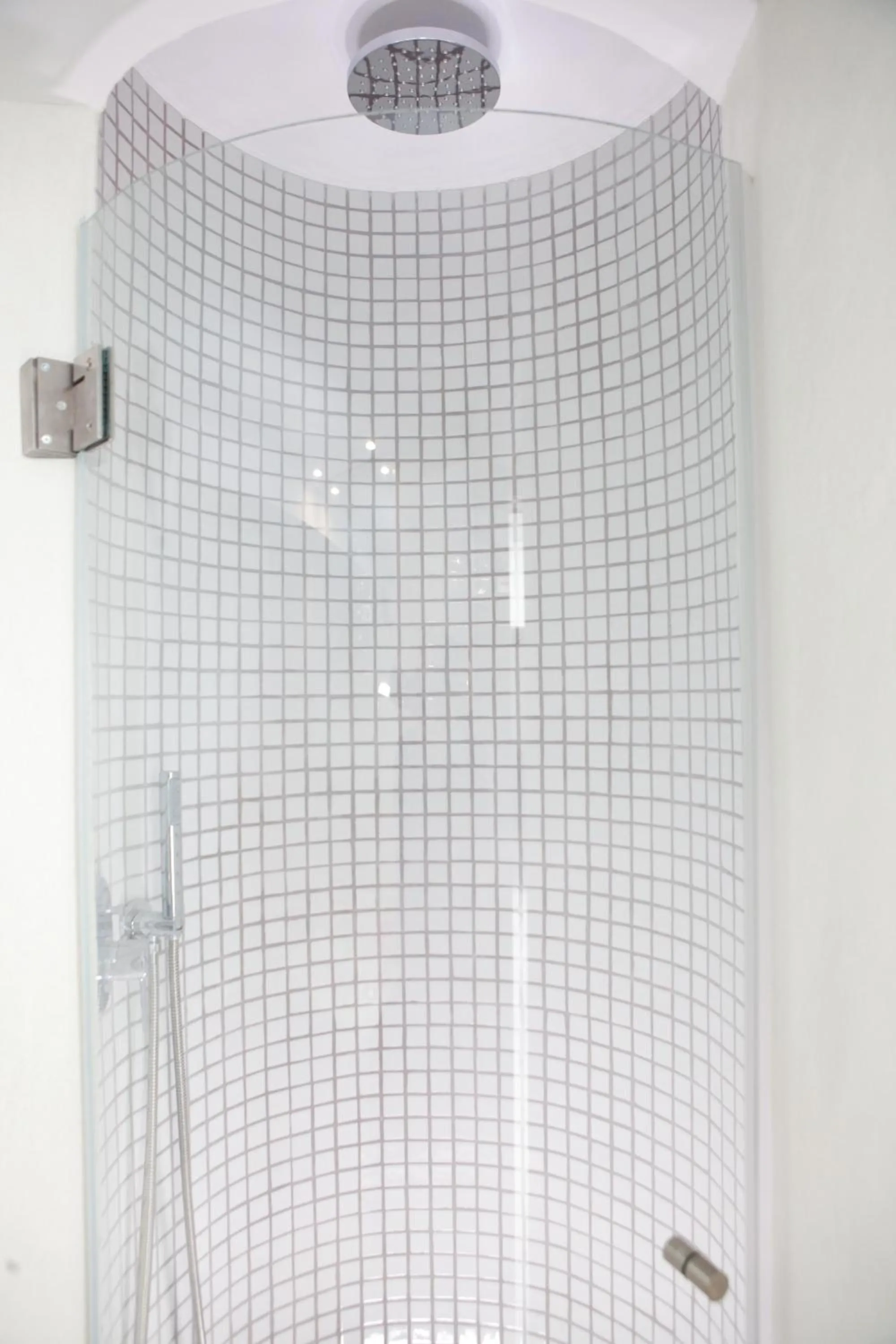 Shower in Malaga City Breaks