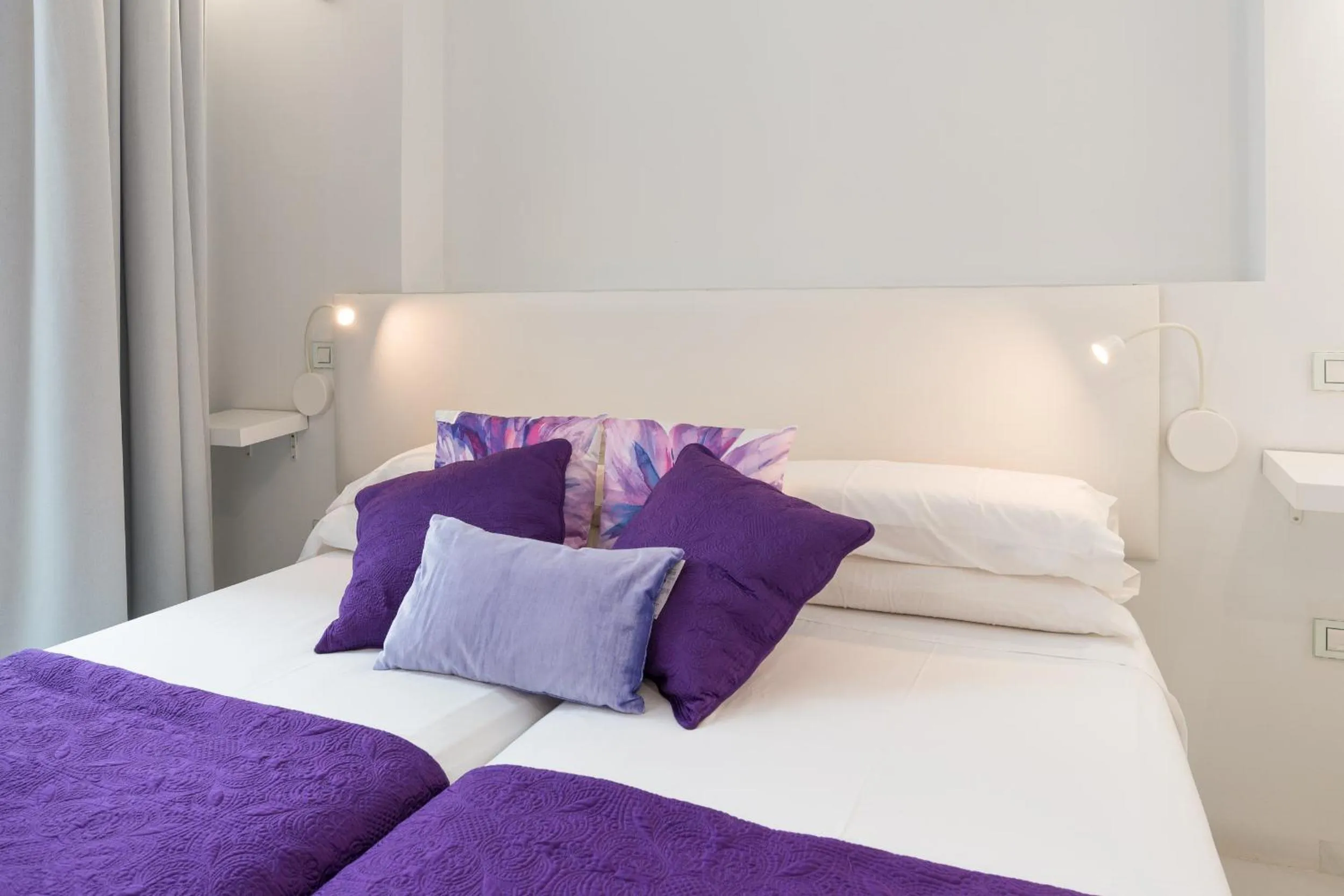 Bedroom, Bed in Malaga City Breaks