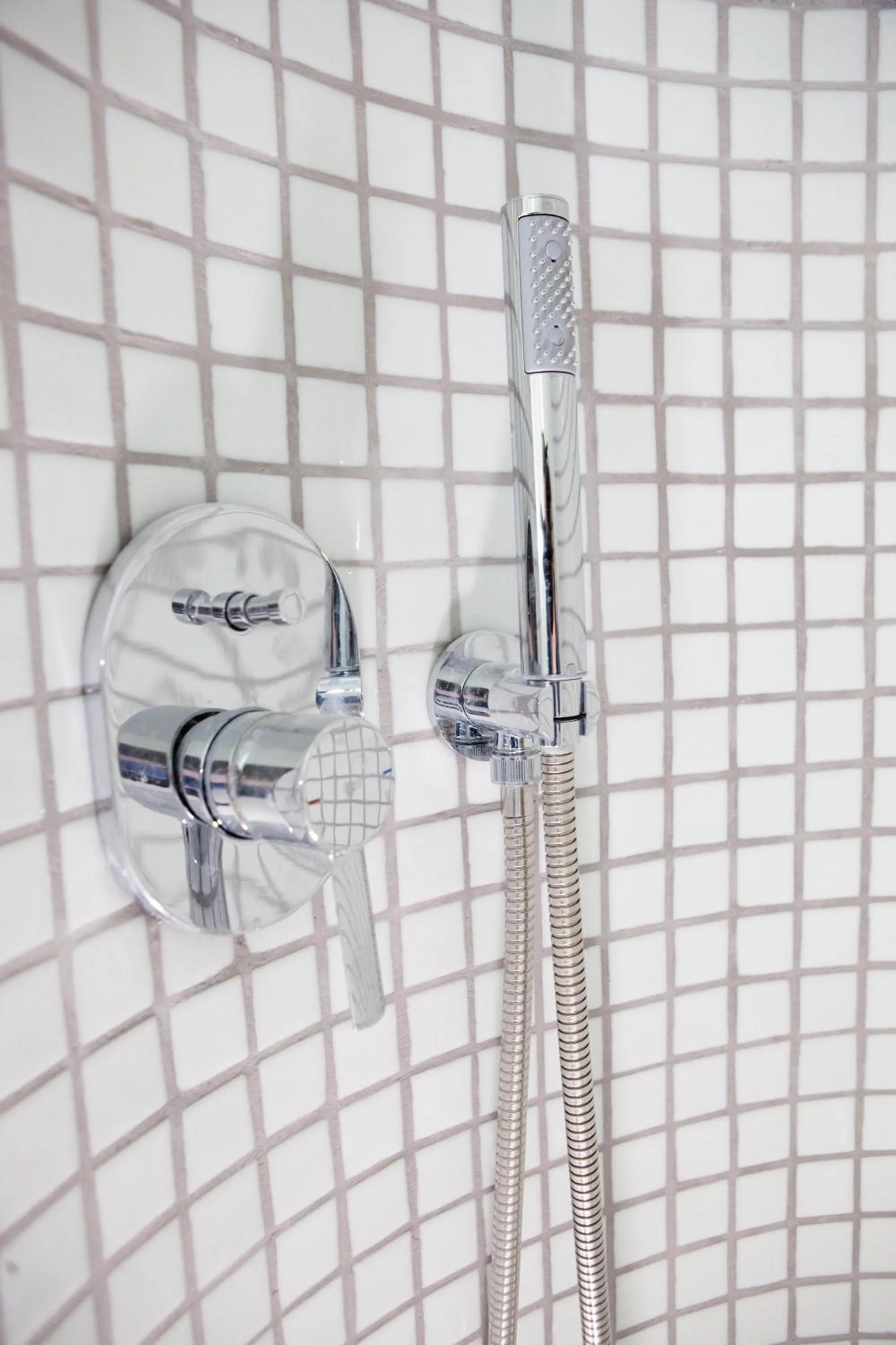 Shower in Malaga City Breaks