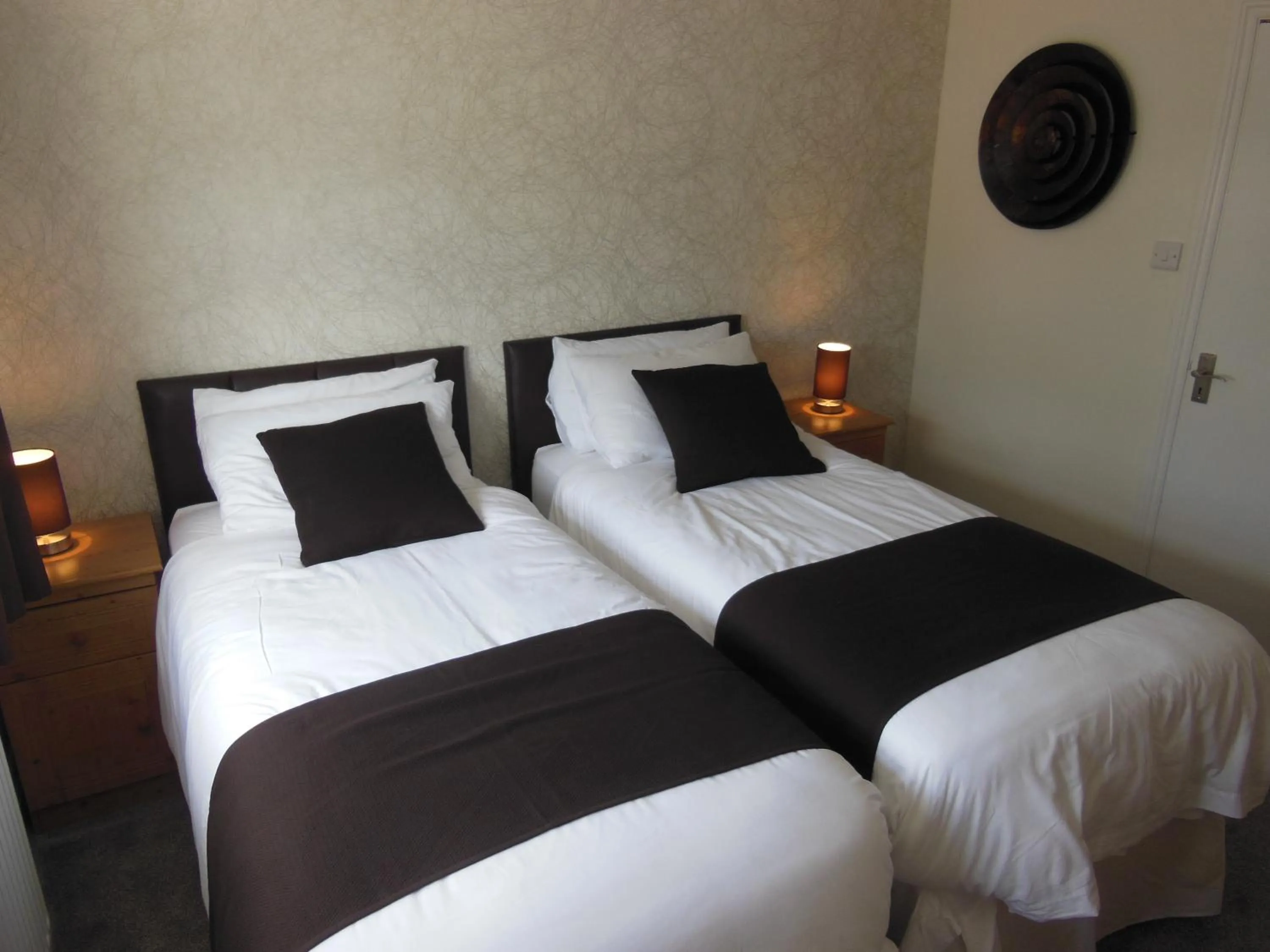 Bedroom, Bed in Y Giler Arms