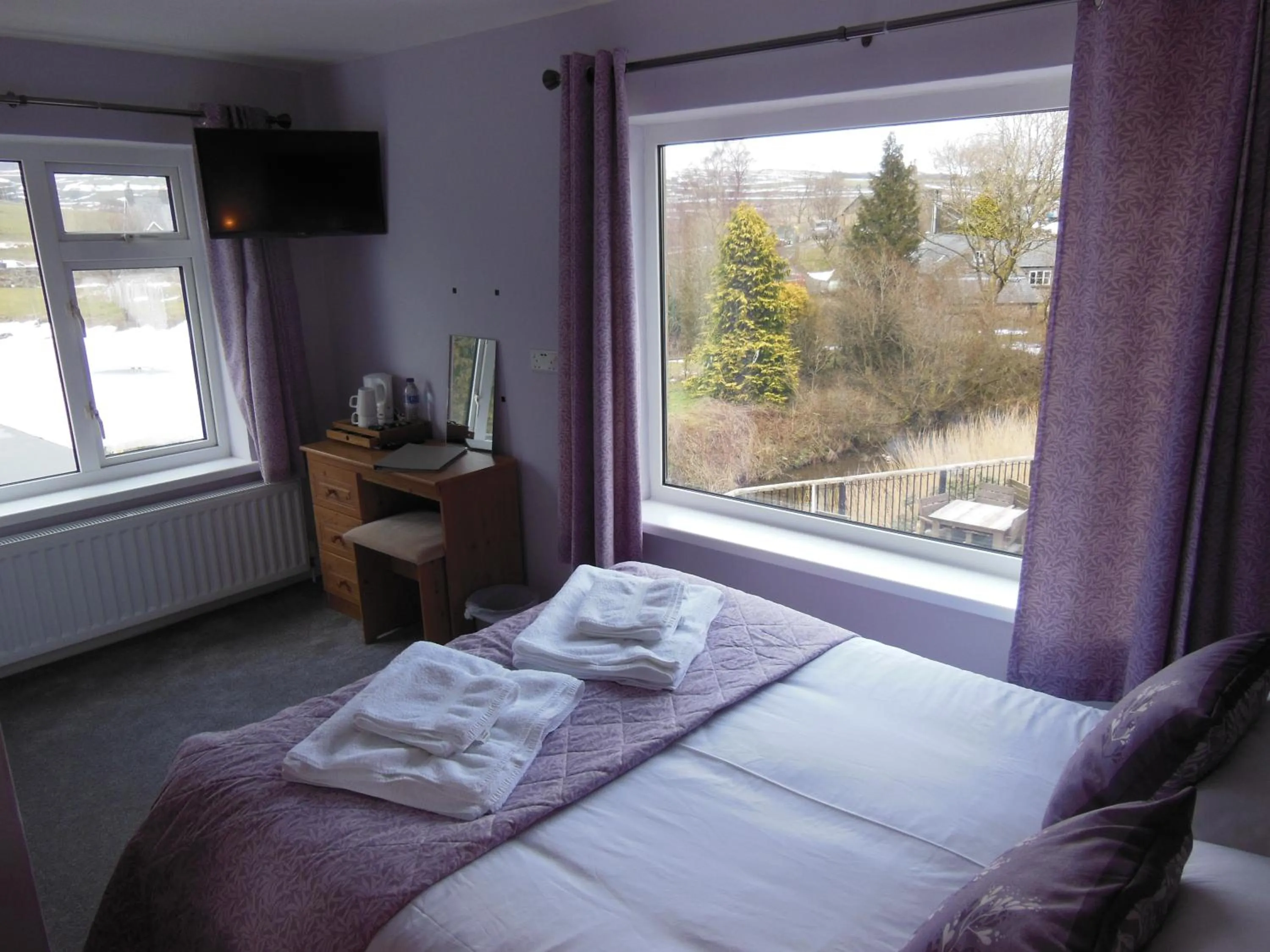 Bedroom, Bed in Y Giler Arms