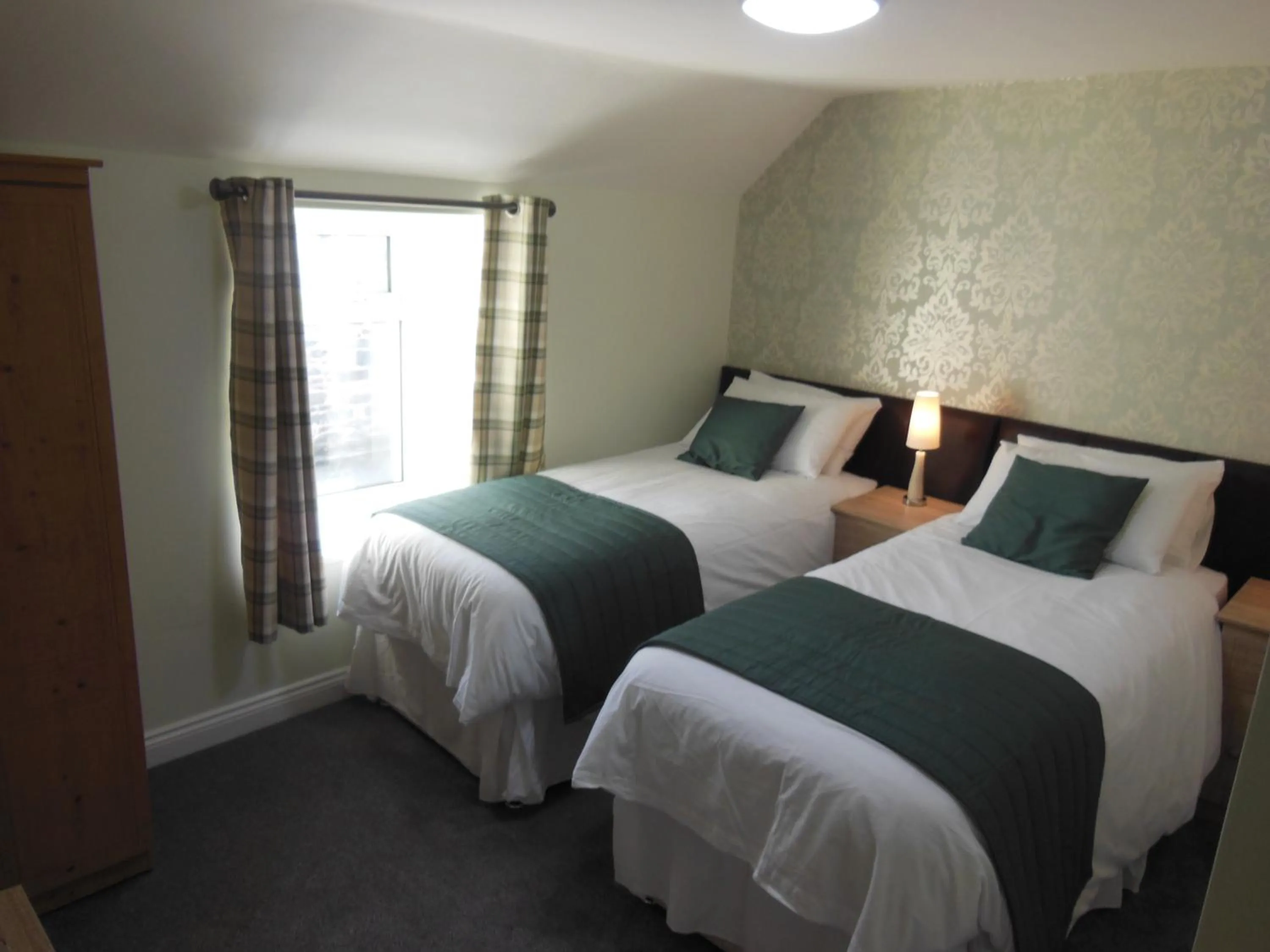 Bedroom, Bed in Y Giler Arms