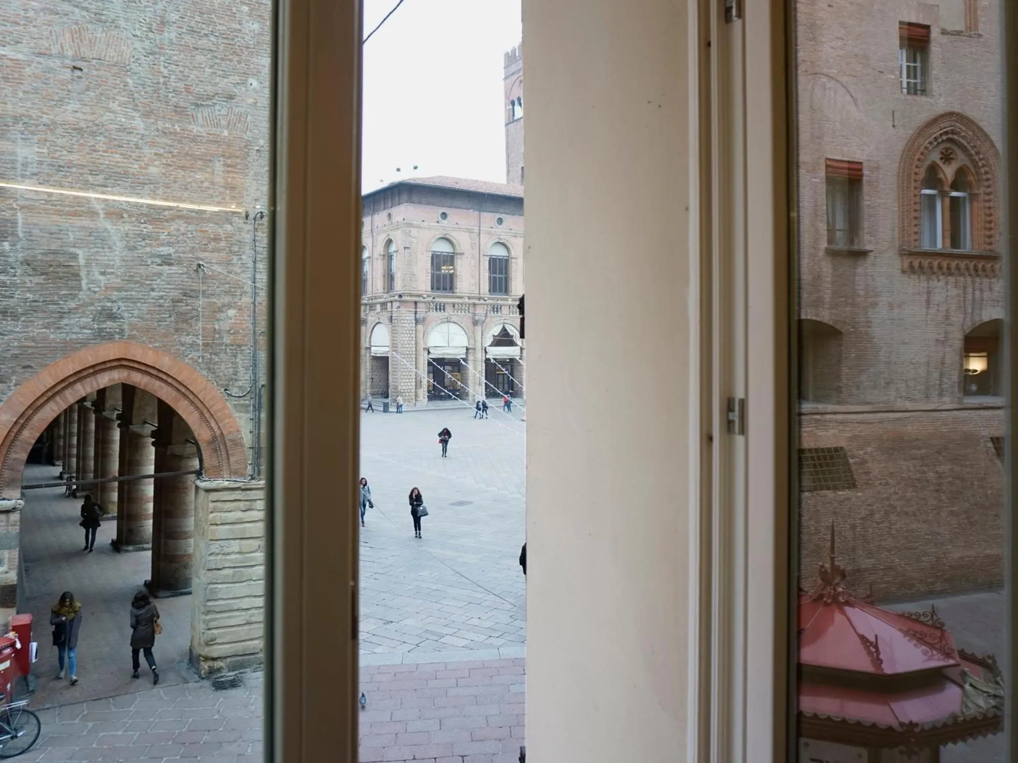 City view in Casa Isolani Luxury Rooms Piazza Maggiore 1