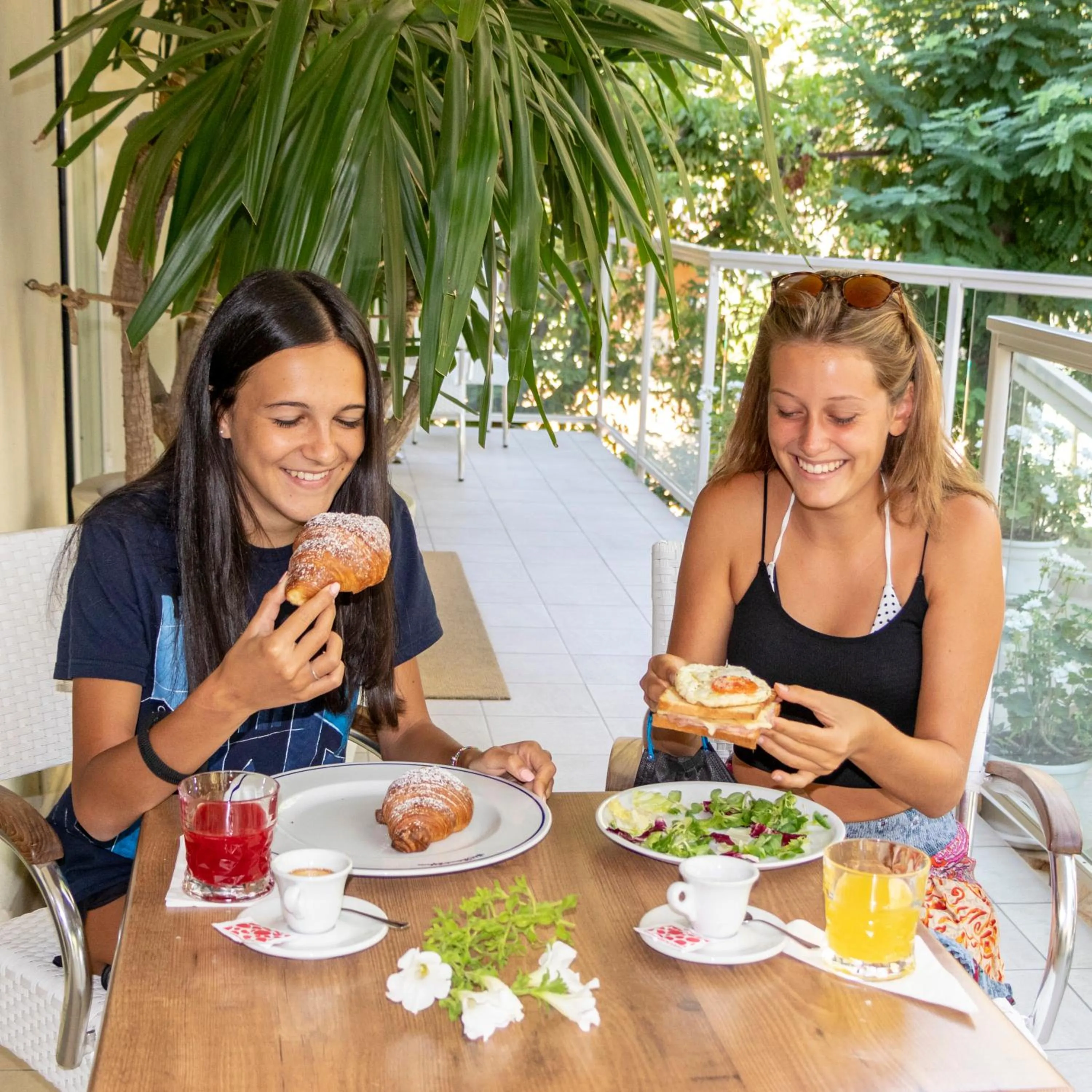 Breakfast in California Pastry Hotel