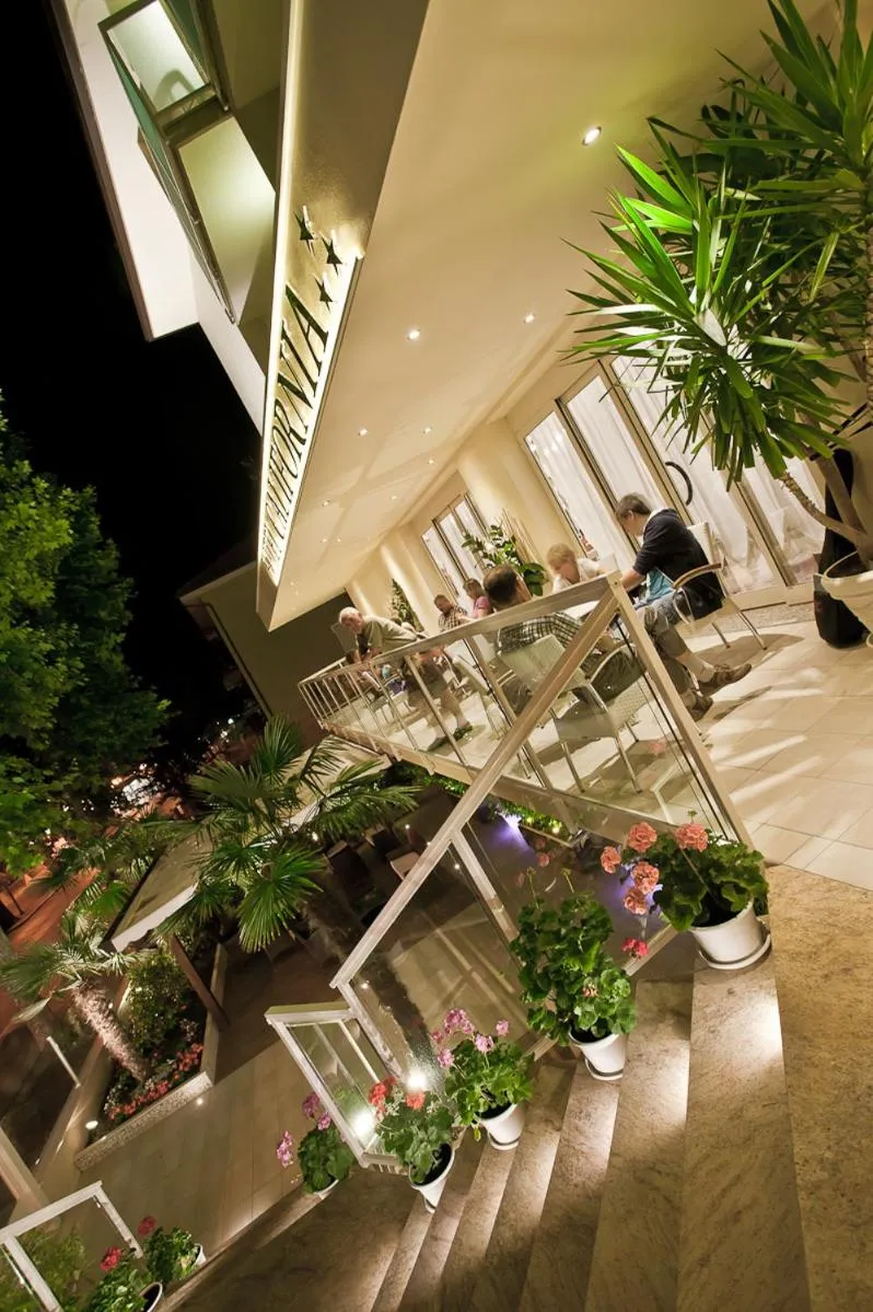 Property building in California Pastry Hotel