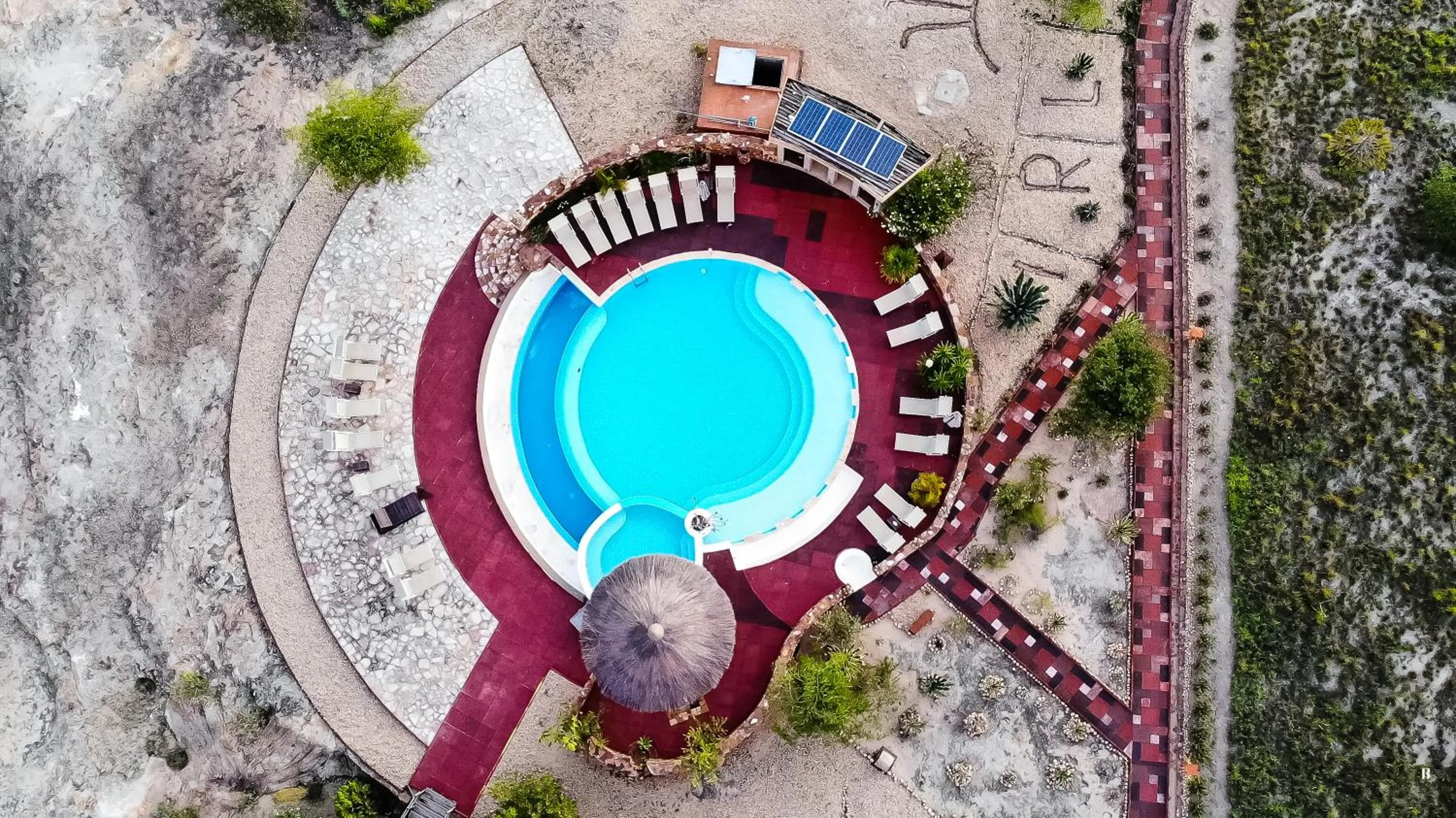 Swimming pool in Isalo Rock Lodge
