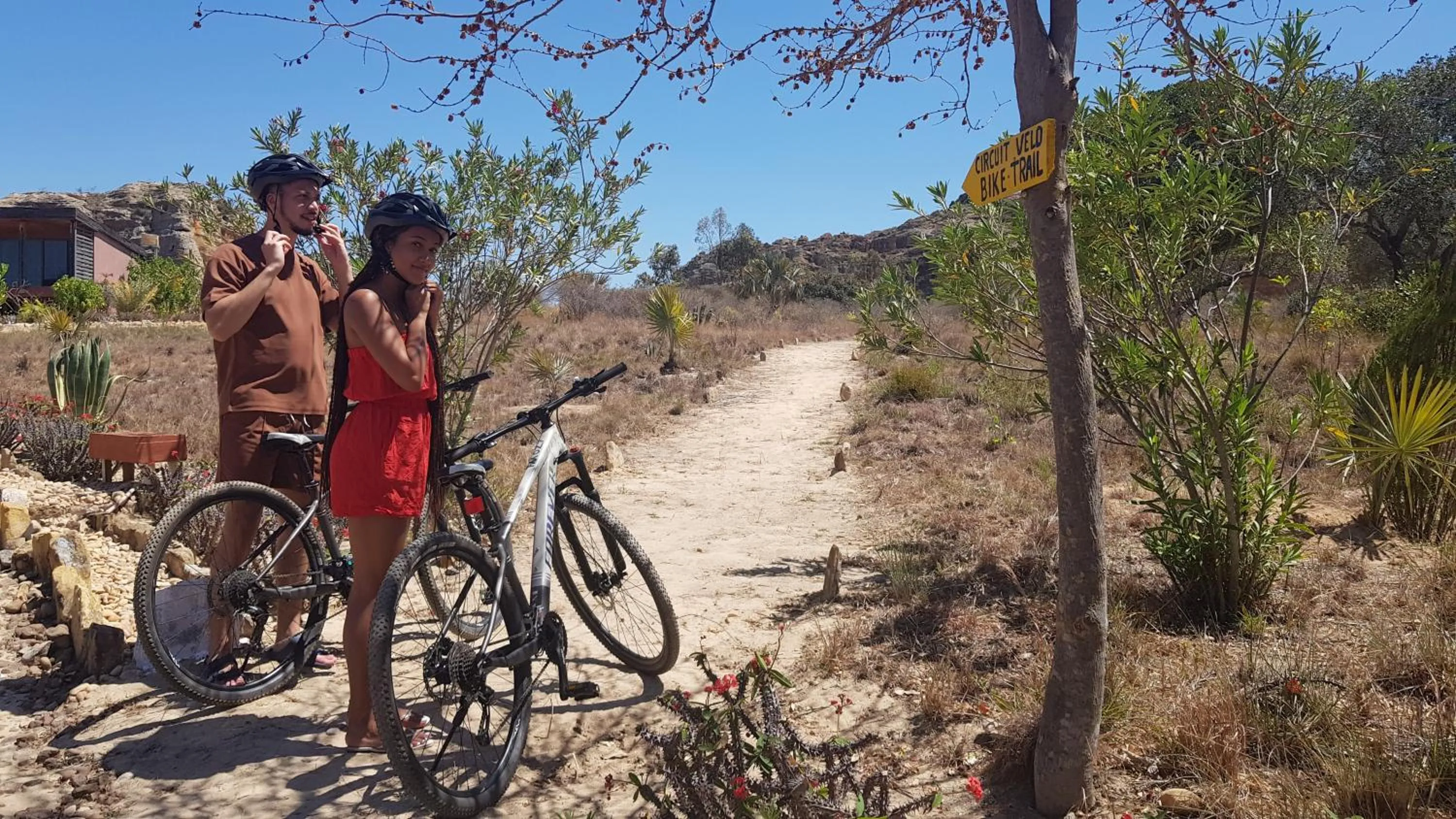 Cycling in Isalo Rock Lodge