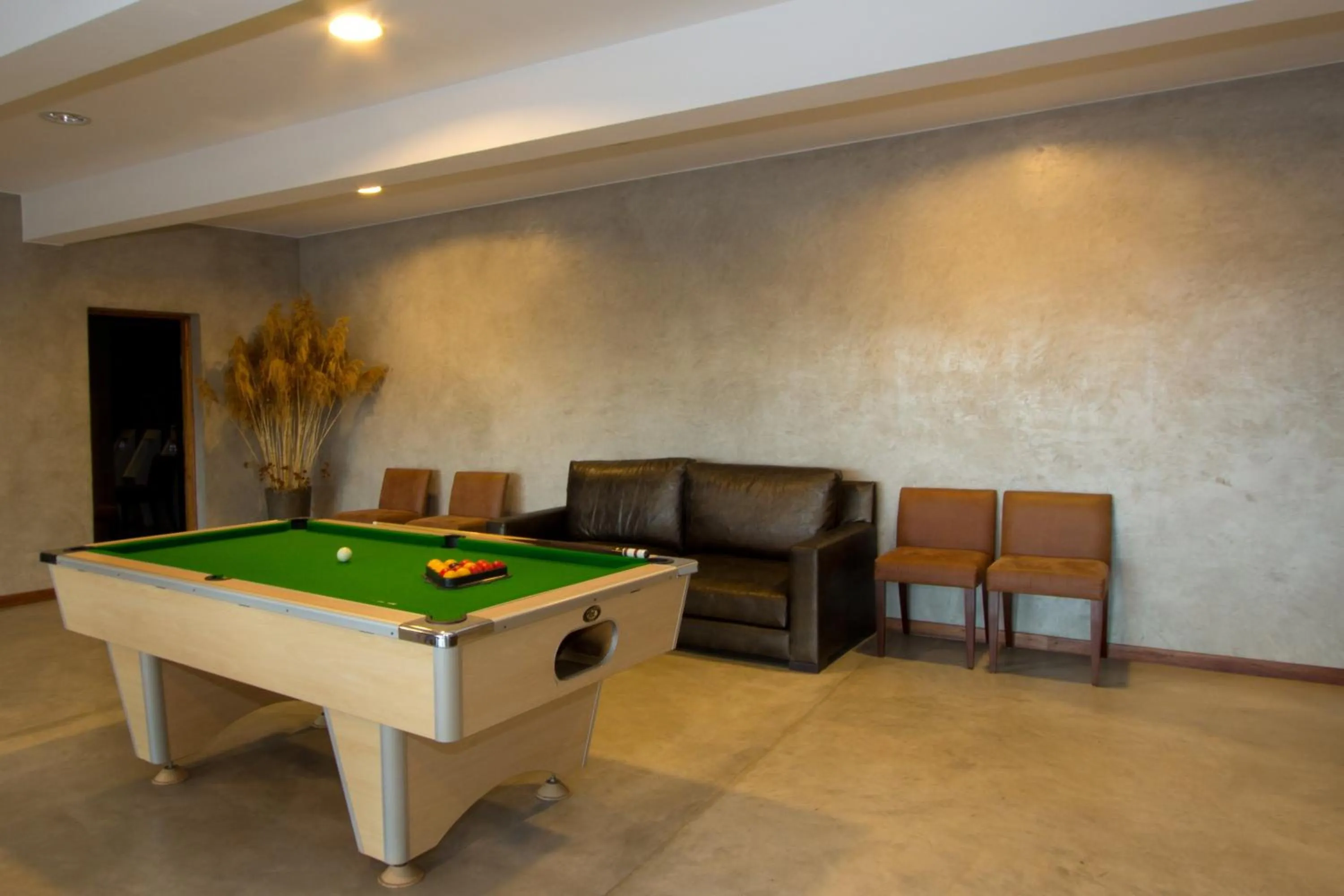 Billiard in Isalo Rock Lodge