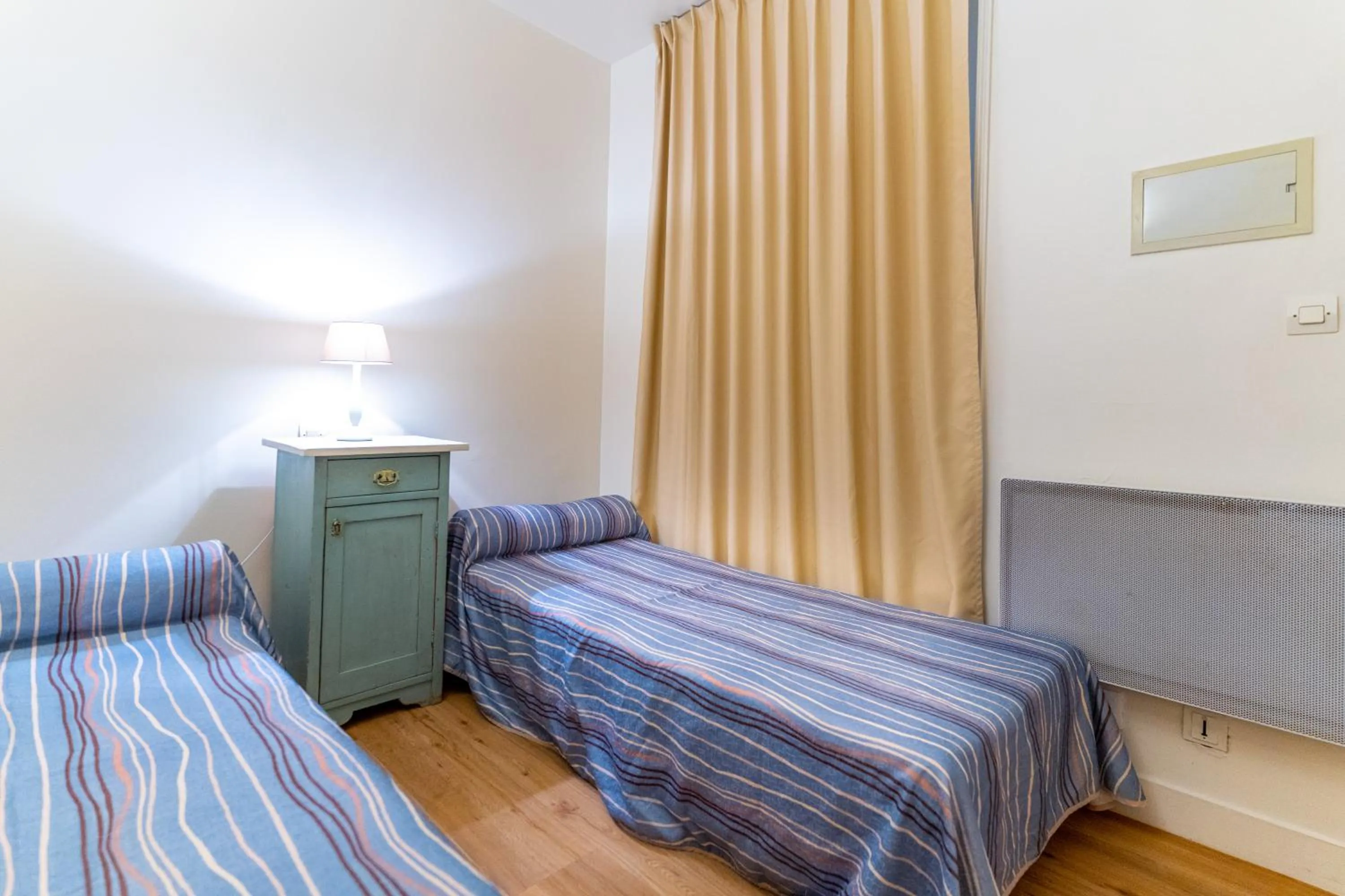 Bedroom, Bed in Hôtel Capfun Le Saint Germain, Paris